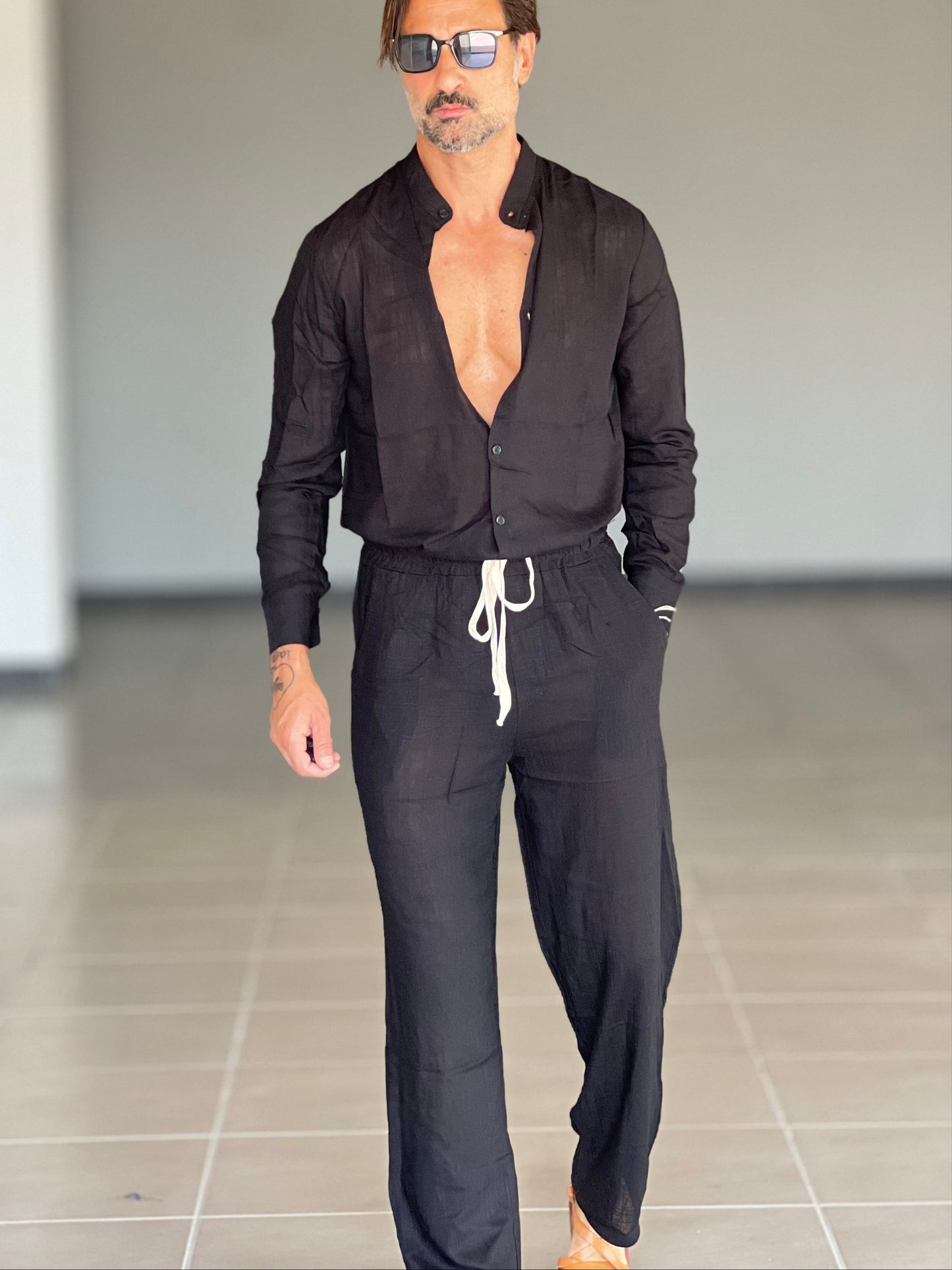 WHITE VISCOSE TROUSERS WITH REGULAR BOTTOM
