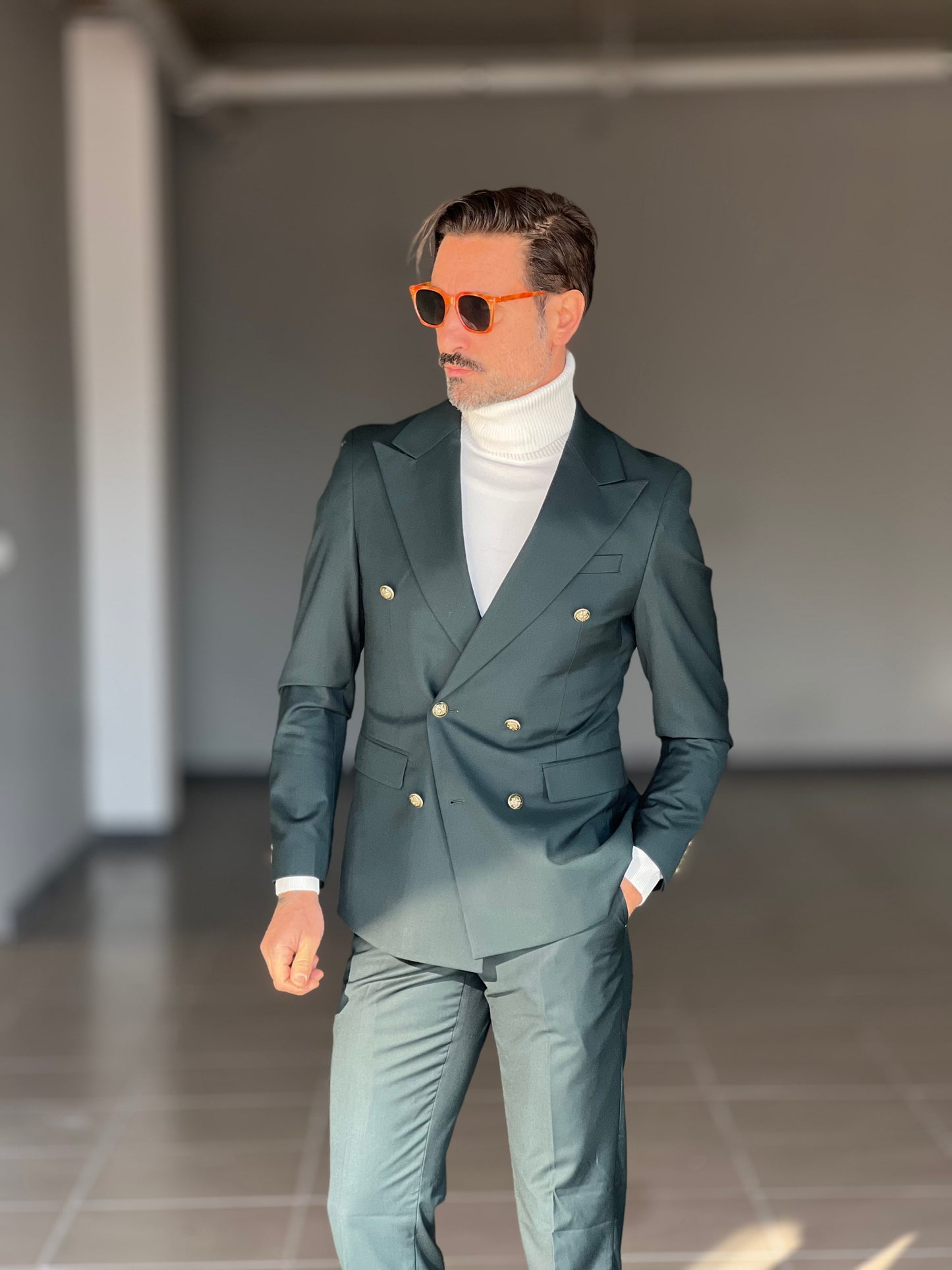 ABITO VERDE DOPPIOPETTO BOTTONE METALLO VISCOSA E MISTI