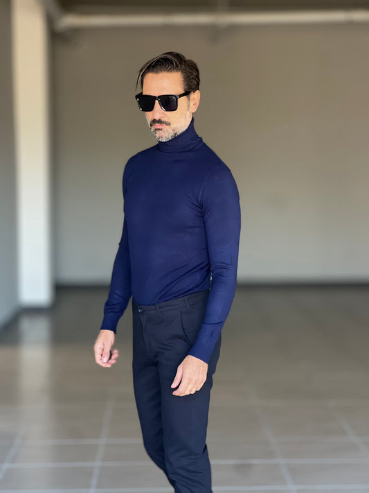 MULTICOLORED RED AND GRAY SHAVED HIGH NECK