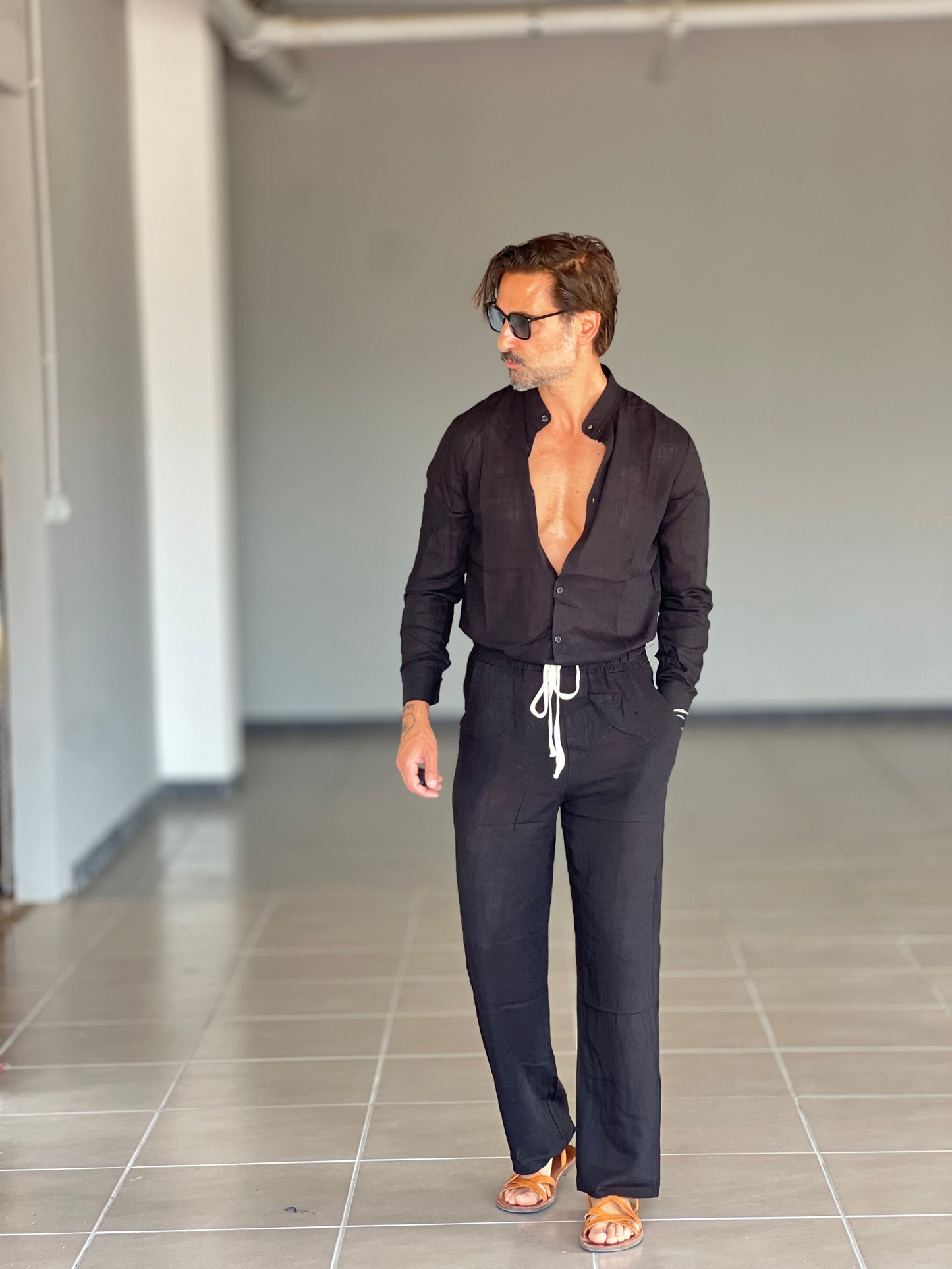 WHITE VISCOSE TROUSERS WITH REGULAR BOTTOM