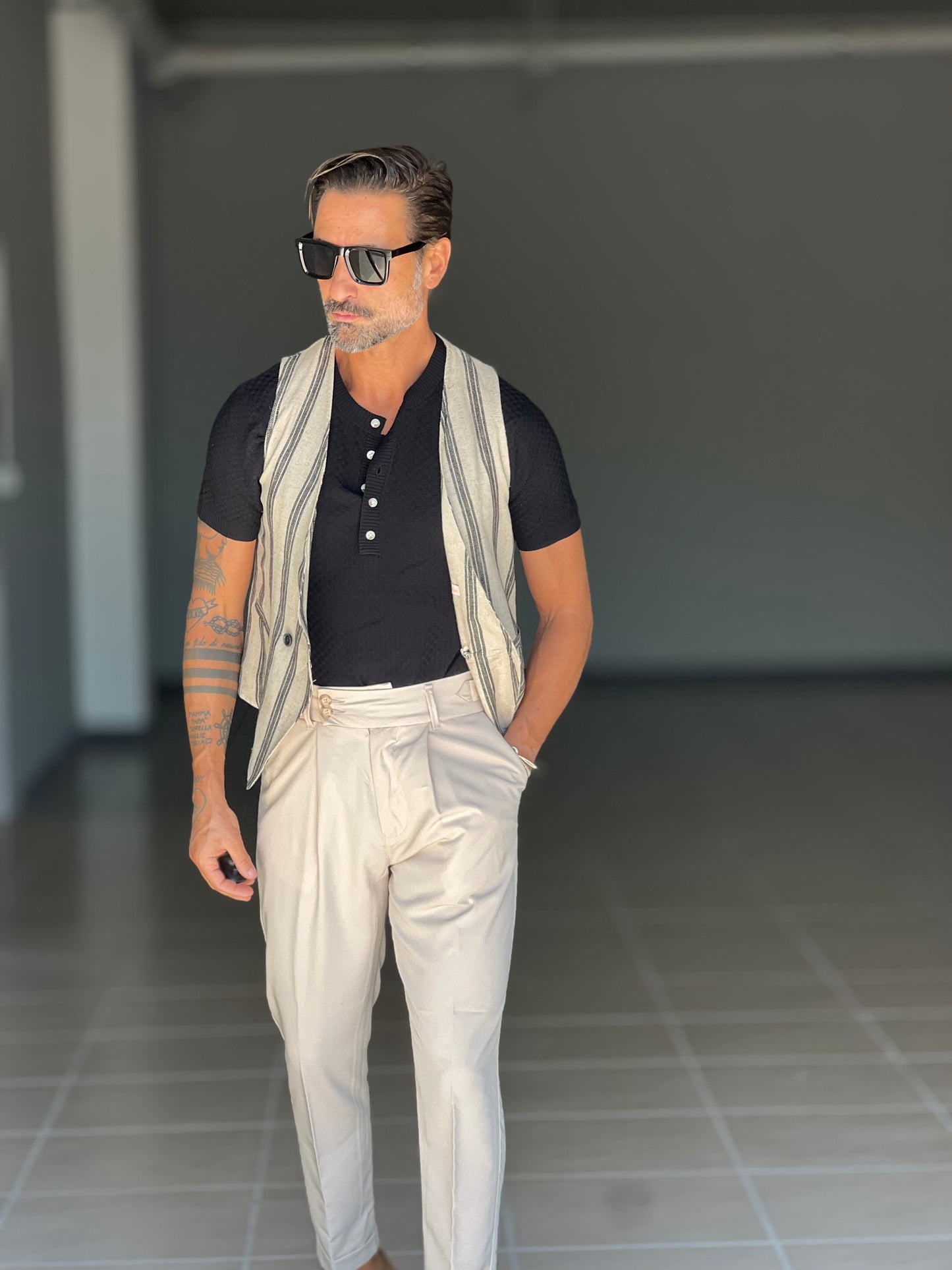 GILET BEIGE GESSATO DOPPIOPETTO 2 BOTTONI