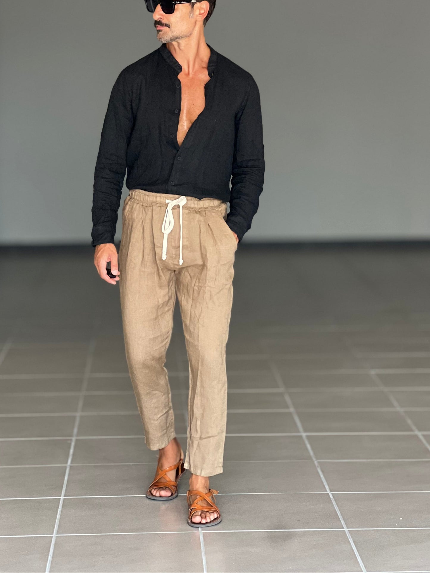 WHITE VISCOSE TROUSERS WITH REGULAR BOTTOM