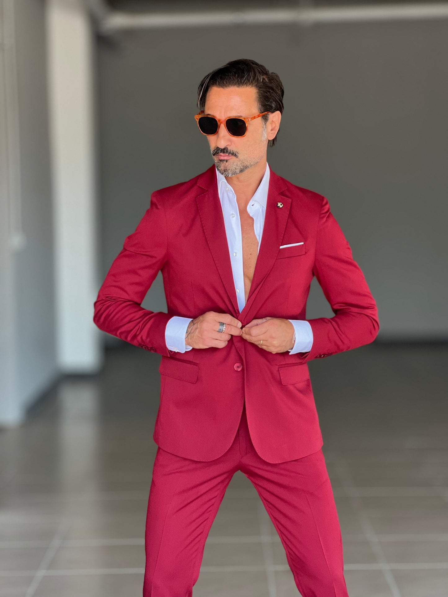 ABITO ROSSO MONOPETTO VISCOSA E MISTI