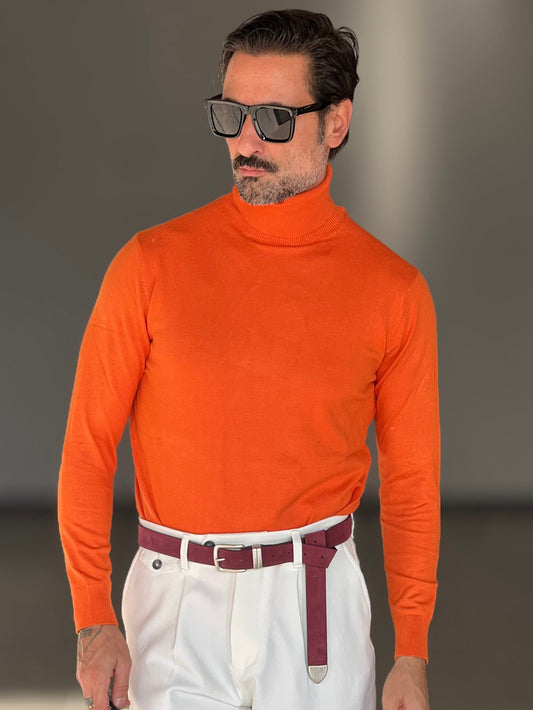 MULTICOLORED RED AND GRAY SHAVED HIGH NECK