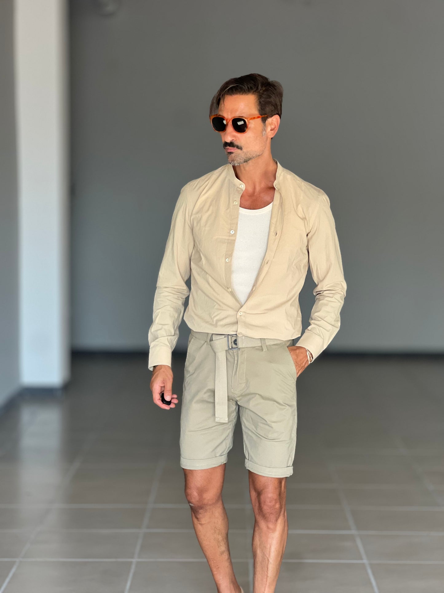 WHITE VISCOSE TROUSERS WITH REGULAR BOTTOM