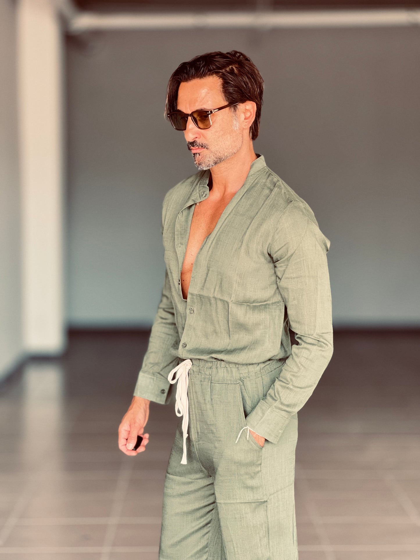 CAMICIA VERDE COREANA MISTO LINO