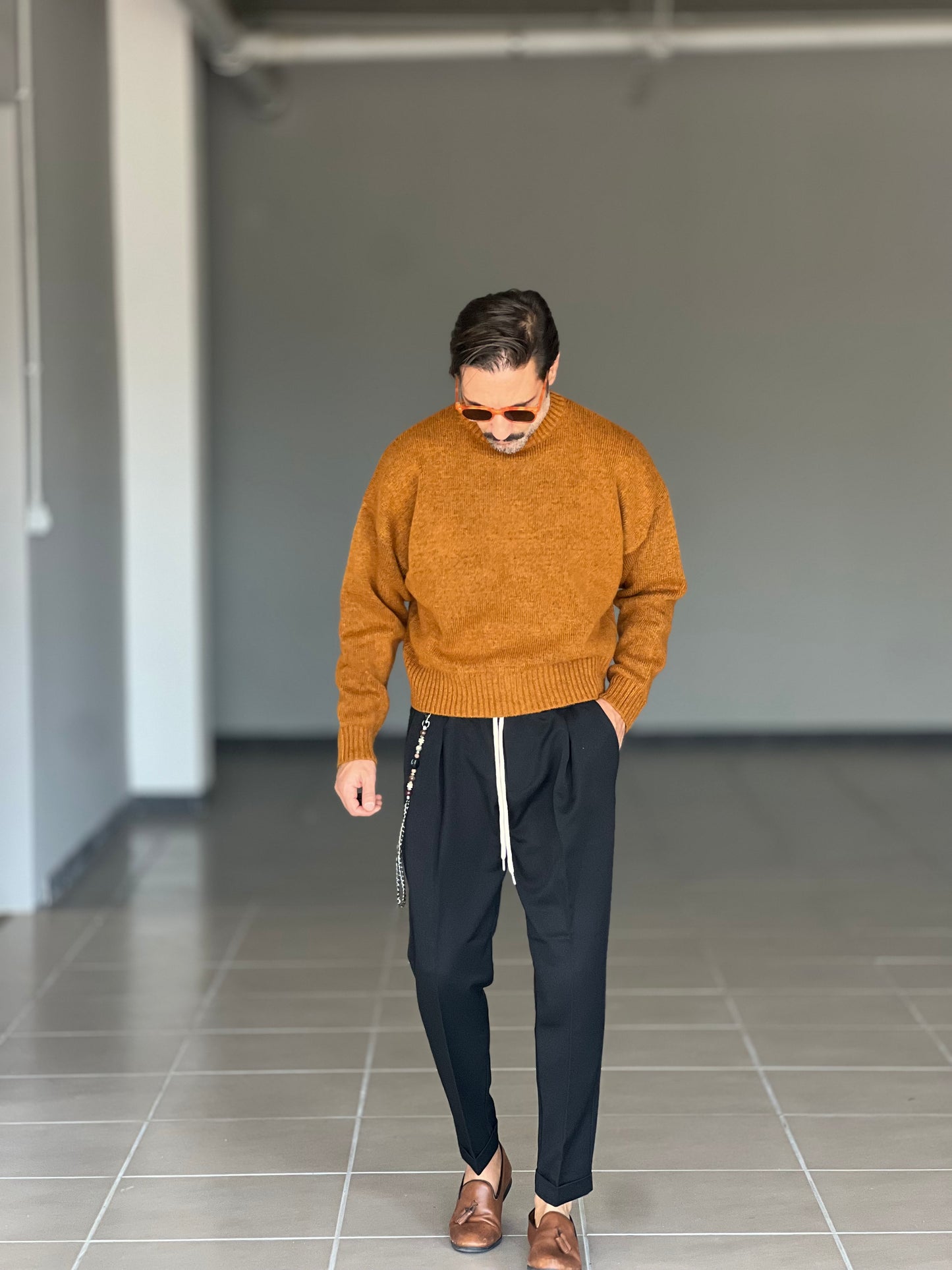 WHITE VISCOSE TROUSERS WITH REGULAR BOTTOM