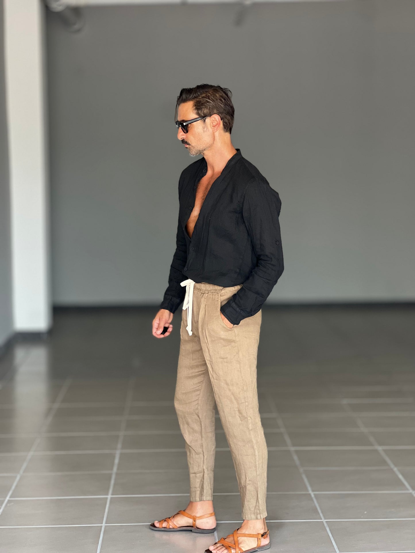 WHITE VISCOSE TROUSERS WITH REGULAR BOTTOM