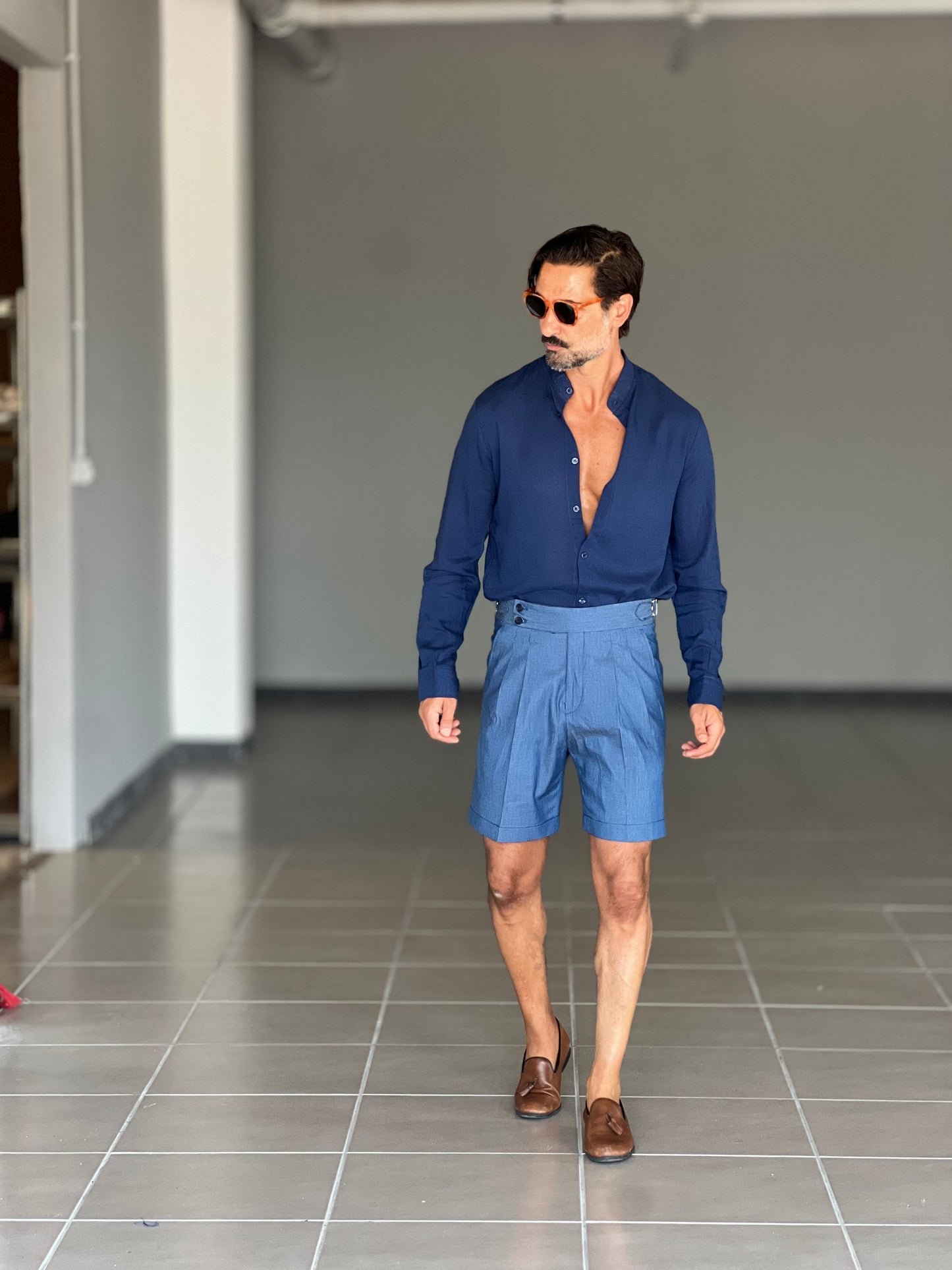 BERMUDA DENIM COTONE E VISCOSA VITA ALTA