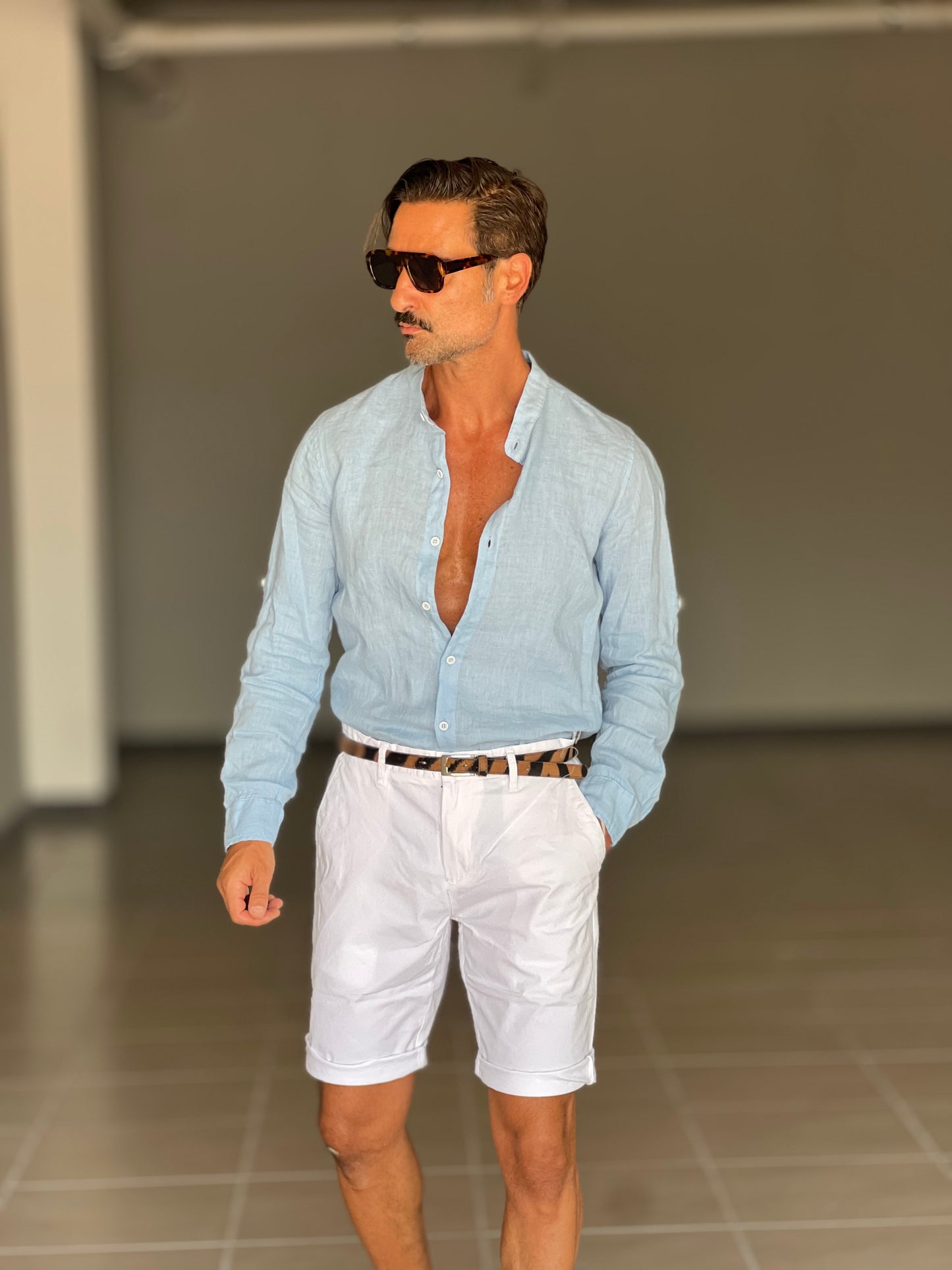 WHITE VISCOSE TROUSERS WITH REGULAR BOTTOM