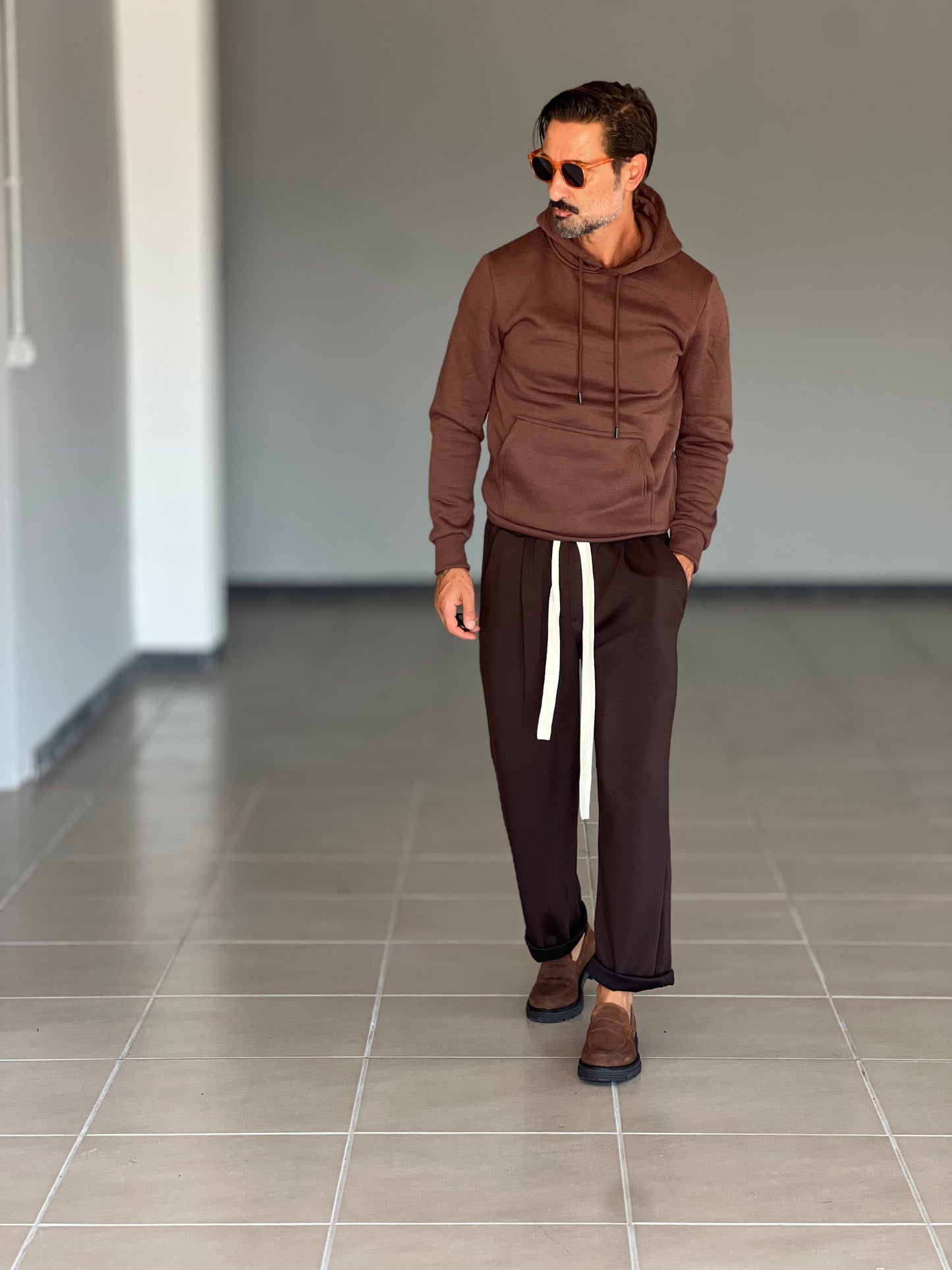 WHITE VISCOSE TROUSERS WITH REGULAR BOTTOM