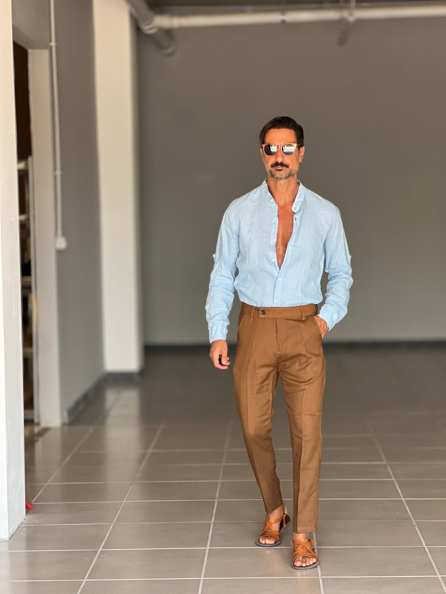 PANTALONE ESTIVO NOCCIOLA MISTO LINO RASATO