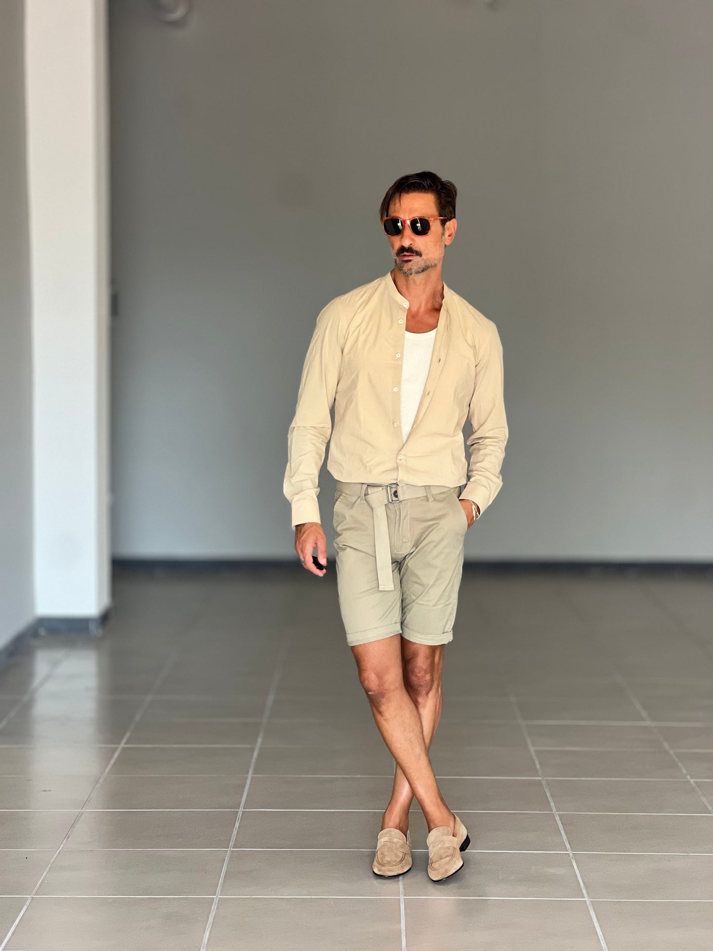 WHITE VISCOSE TROUSERS WITH REGULAR BOTTOM