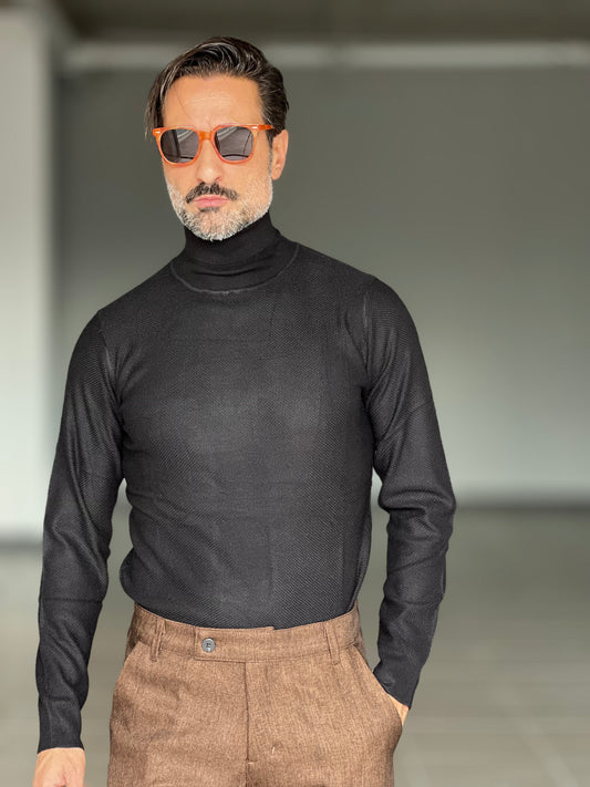 MULTICOLORED RED AND GRAY SHAVED HIGH NECK