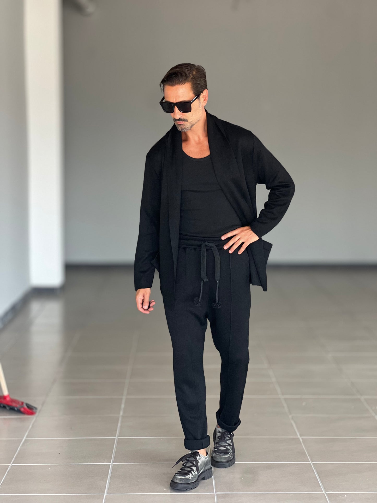 CARDIGAN NERO MAXI SCIALLATO XAGON