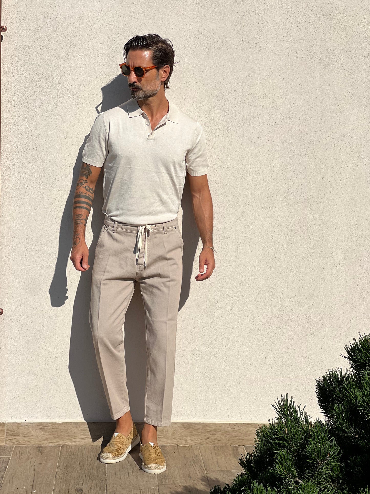 WHITE BASIC WASH JEANS