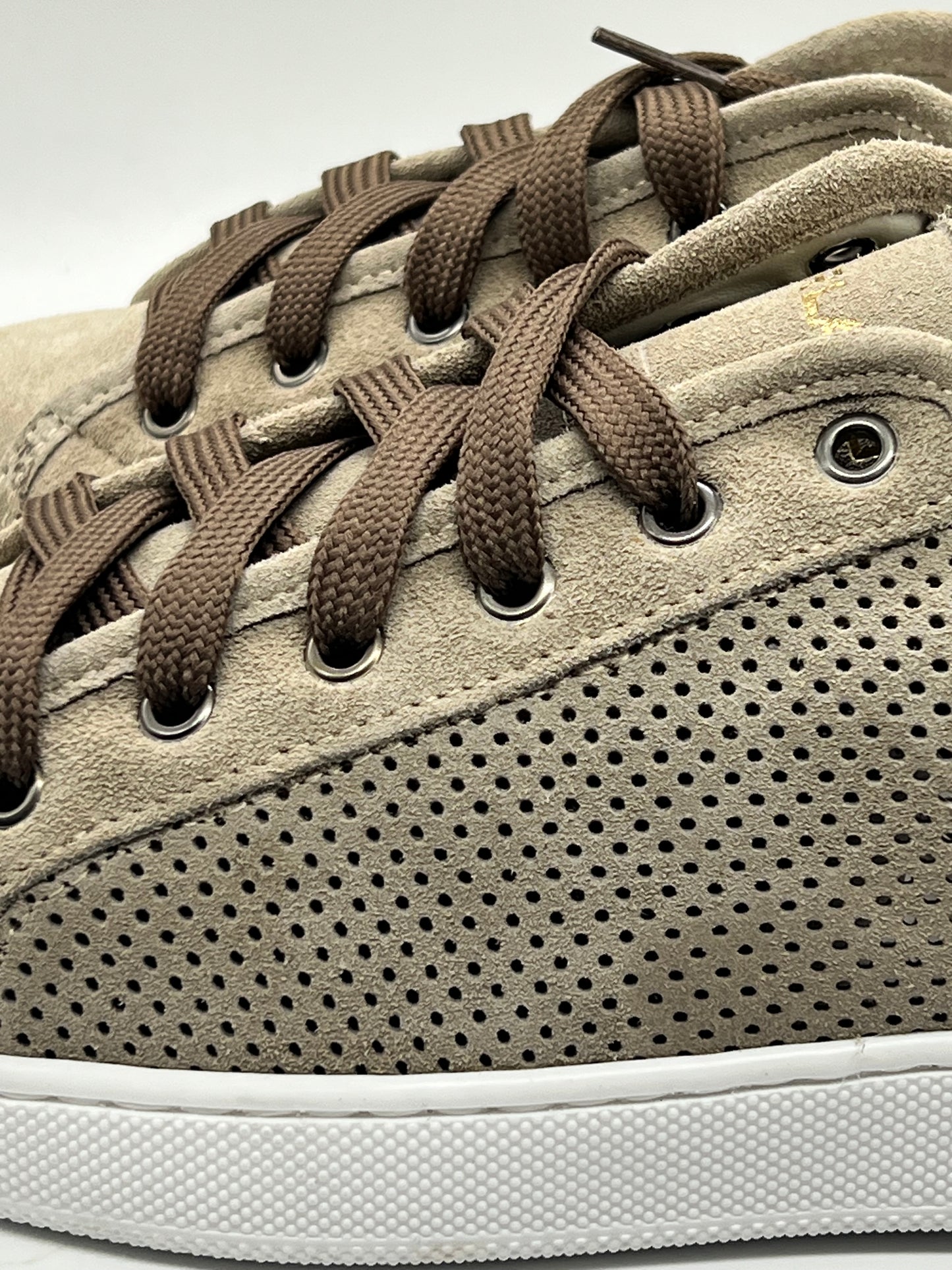 SNEAKER PELLE TORTORA TRAFORATA