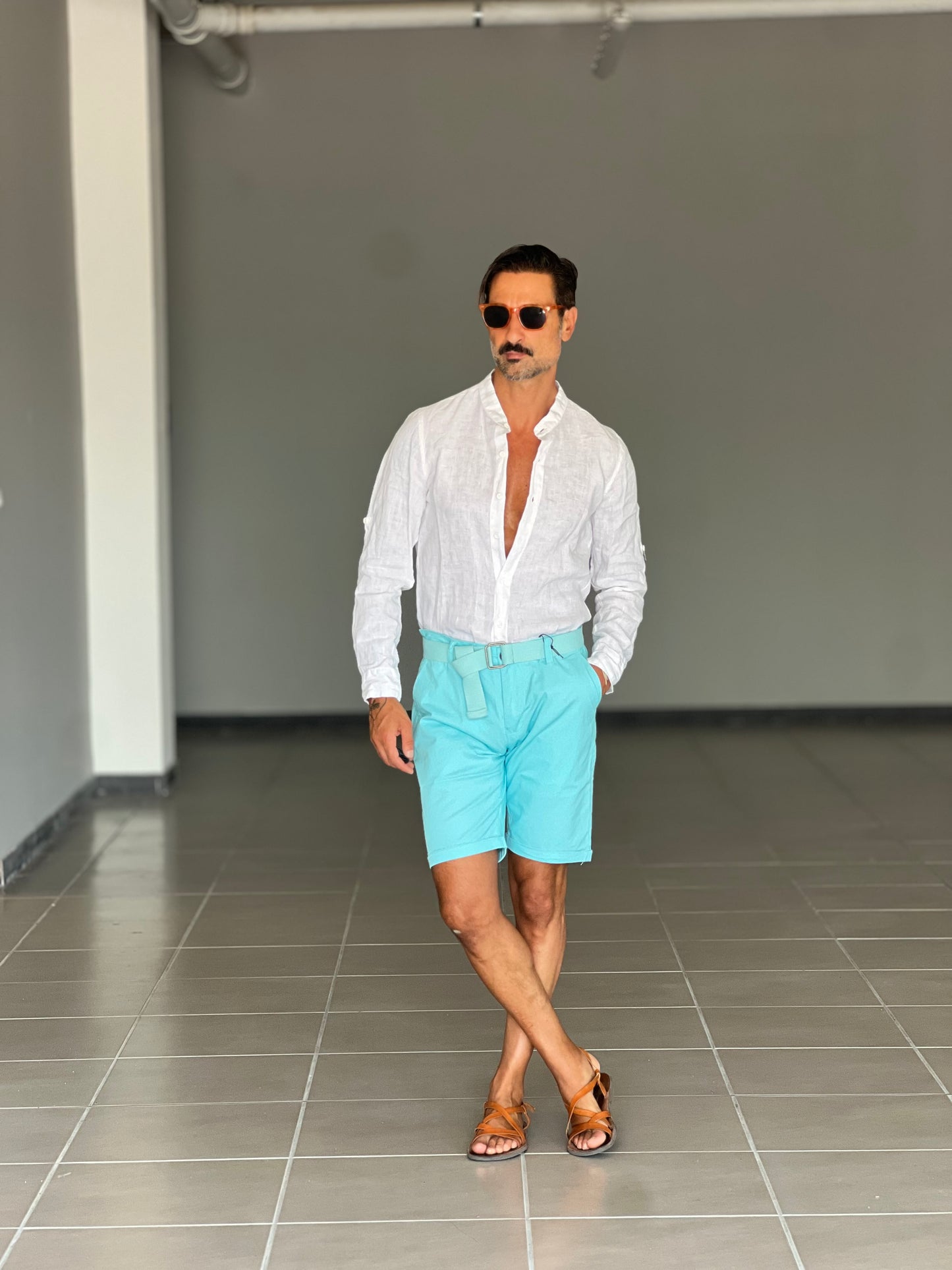 WHITE VISCOSE TROUSERS WITH REGULAR BOTTOM