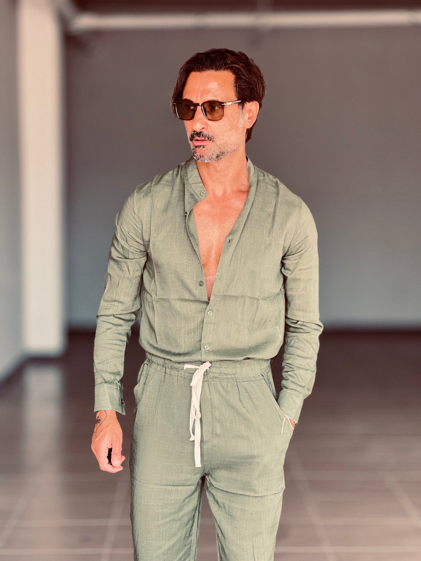 CAMICIA VERDE COREANA MISTO LINO