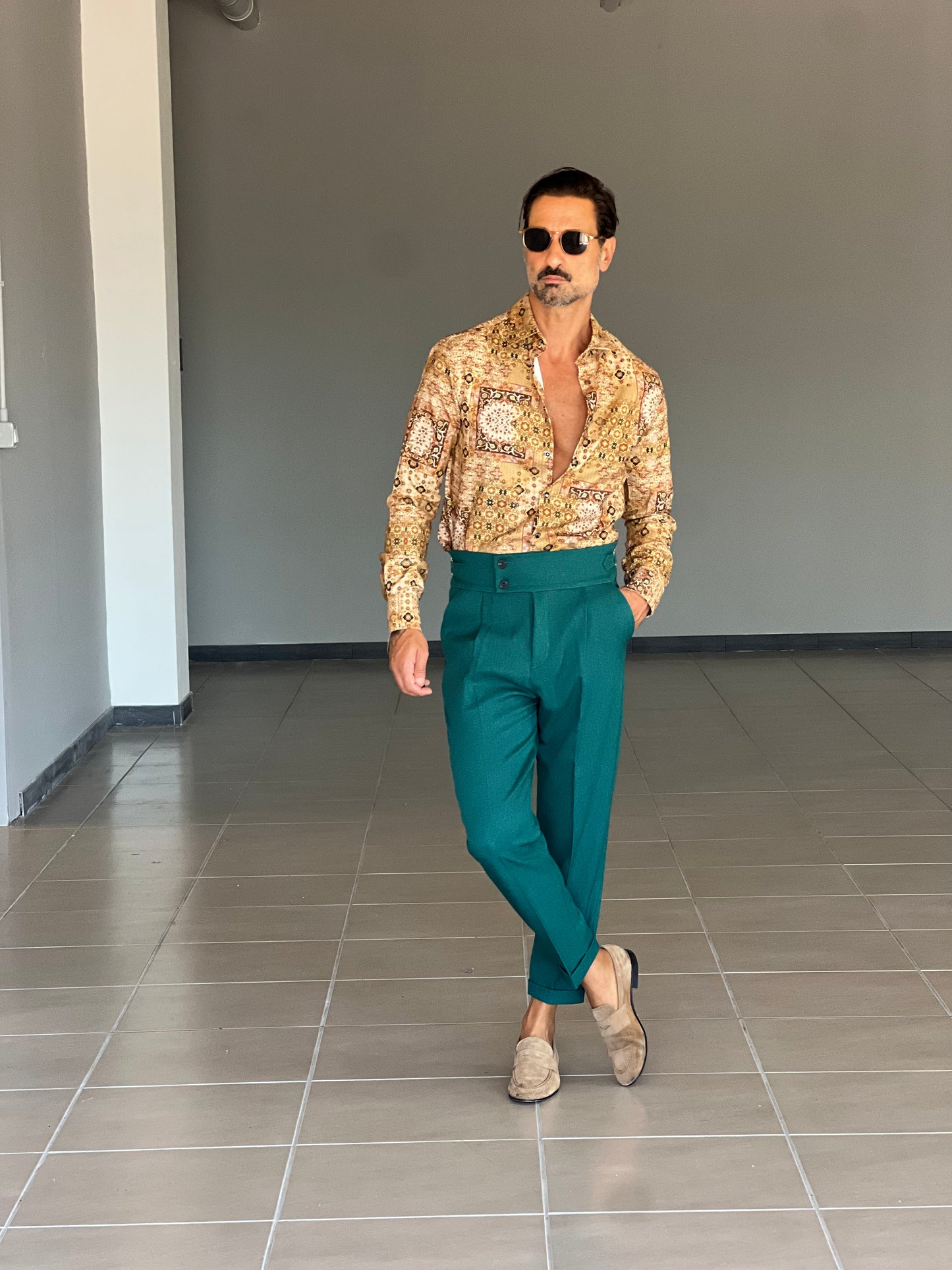 WHITE VISCOSE TROUSERS WITH REGULAR BOTTOM