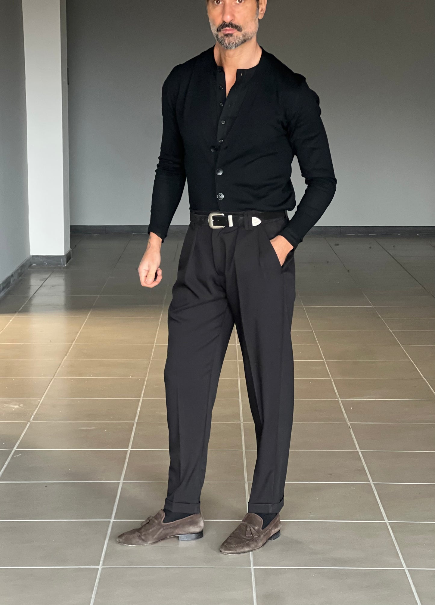 PANTALONE NERO VISCOSA FIAMMATO UNA PINCES