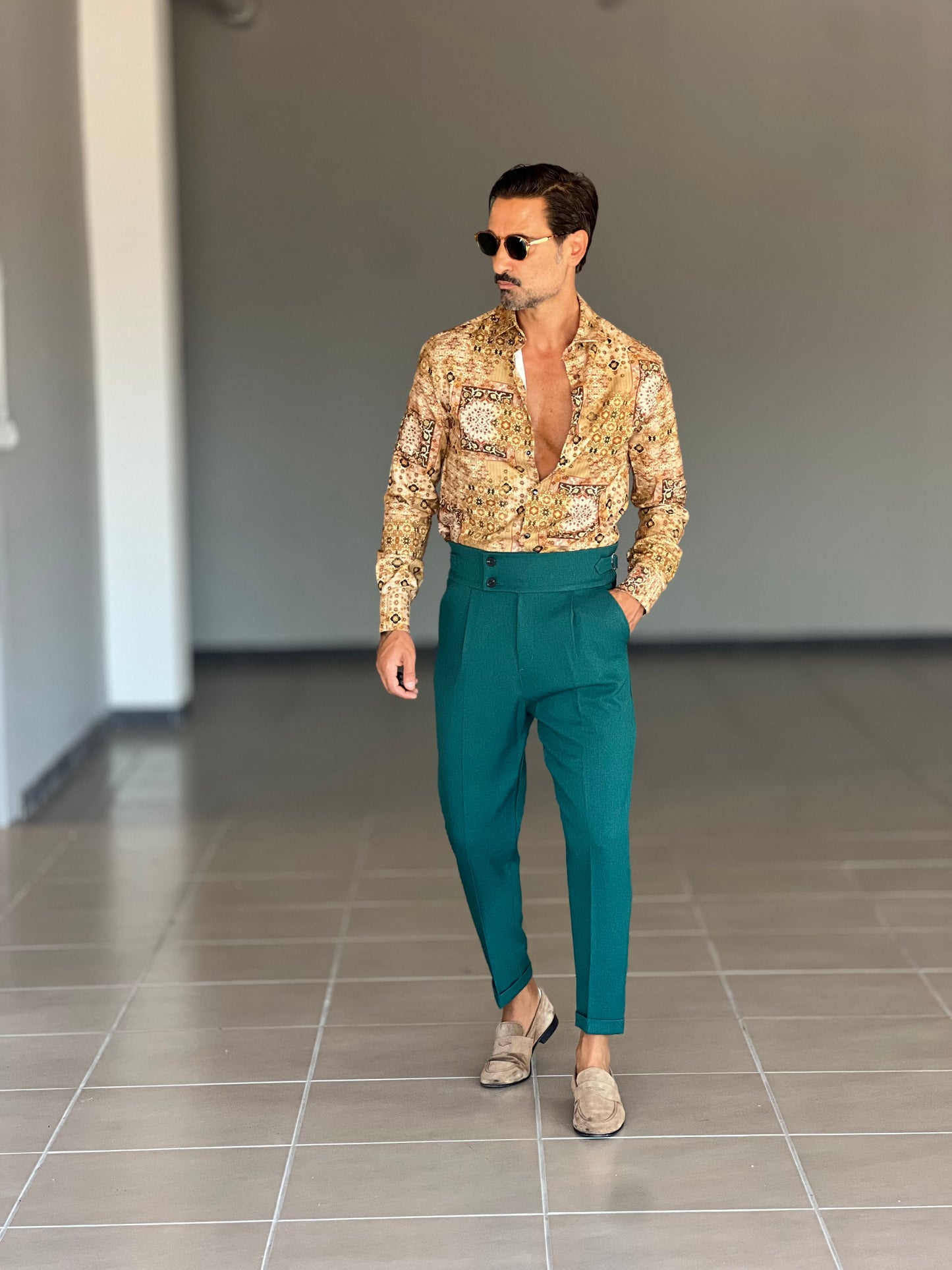 WHITE VISCOSE TROUSERS WITH REGULAR BOTTOM