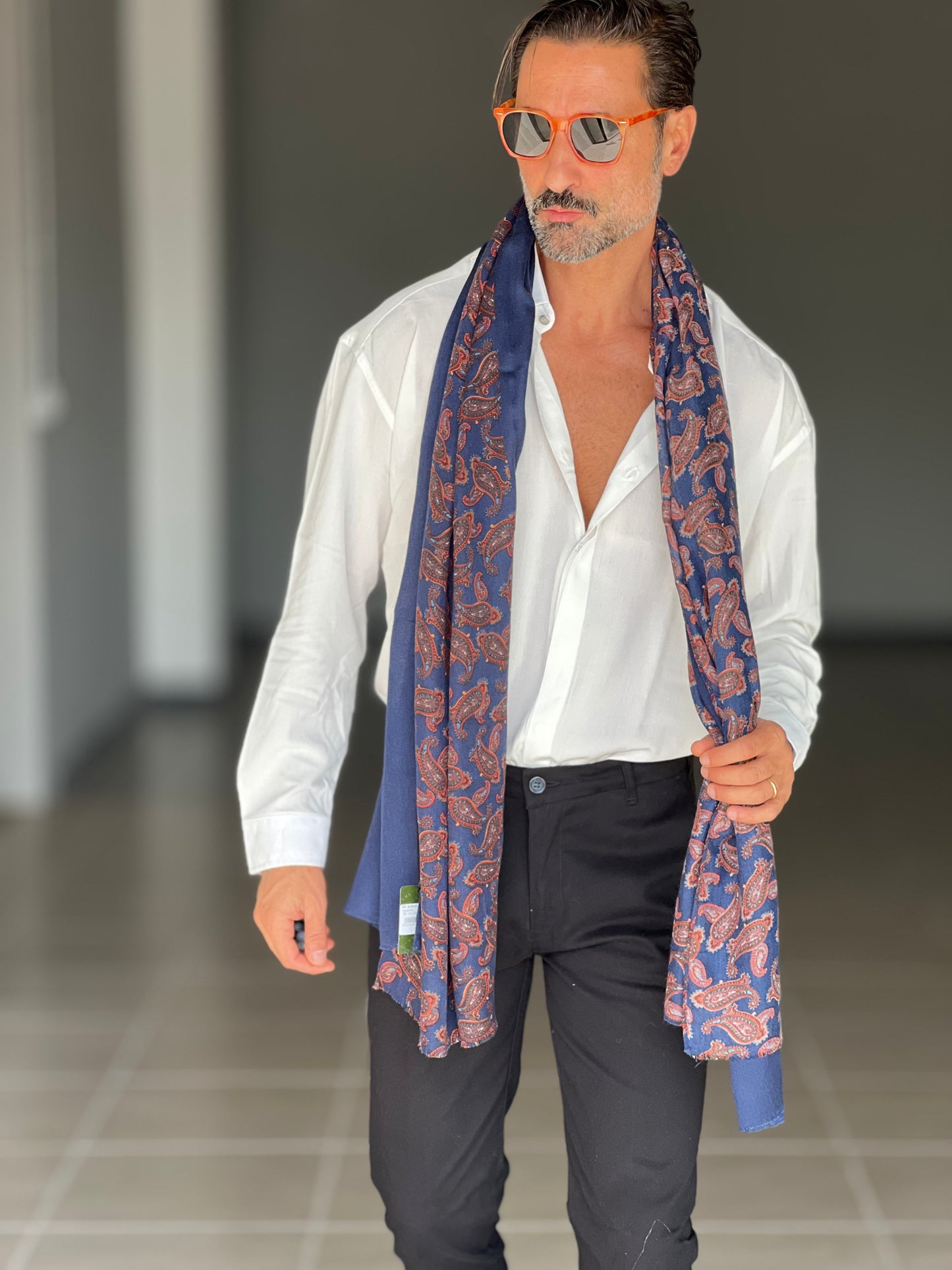 WHITE VISCOSE TROUSERS WITH REGULAR BOTTOM