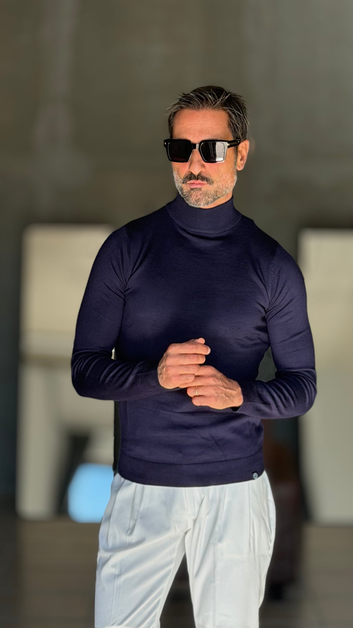 WHITE VISCOSE TROUSERS WITH REGULAR BOTTOM