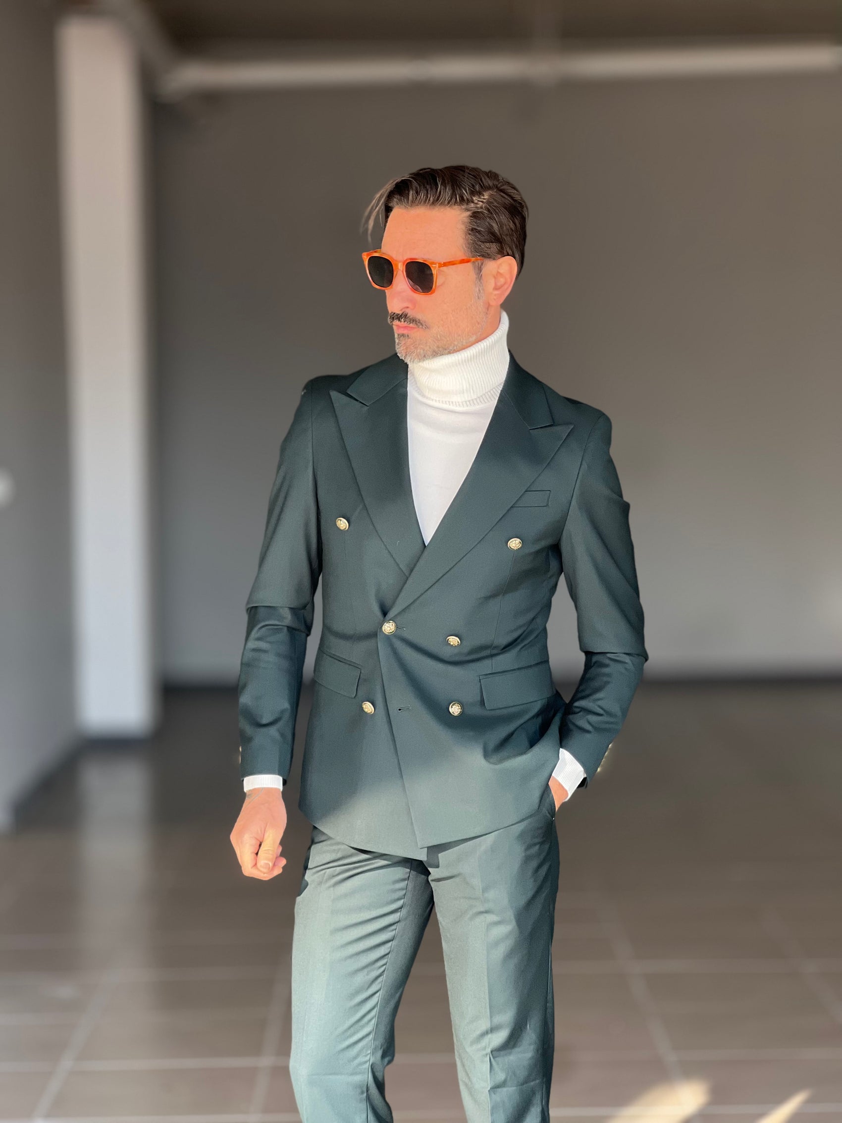 ABITO  VERDE   DOPPIOPETTO BOTTONE METALLO VISCOSA E MISTI