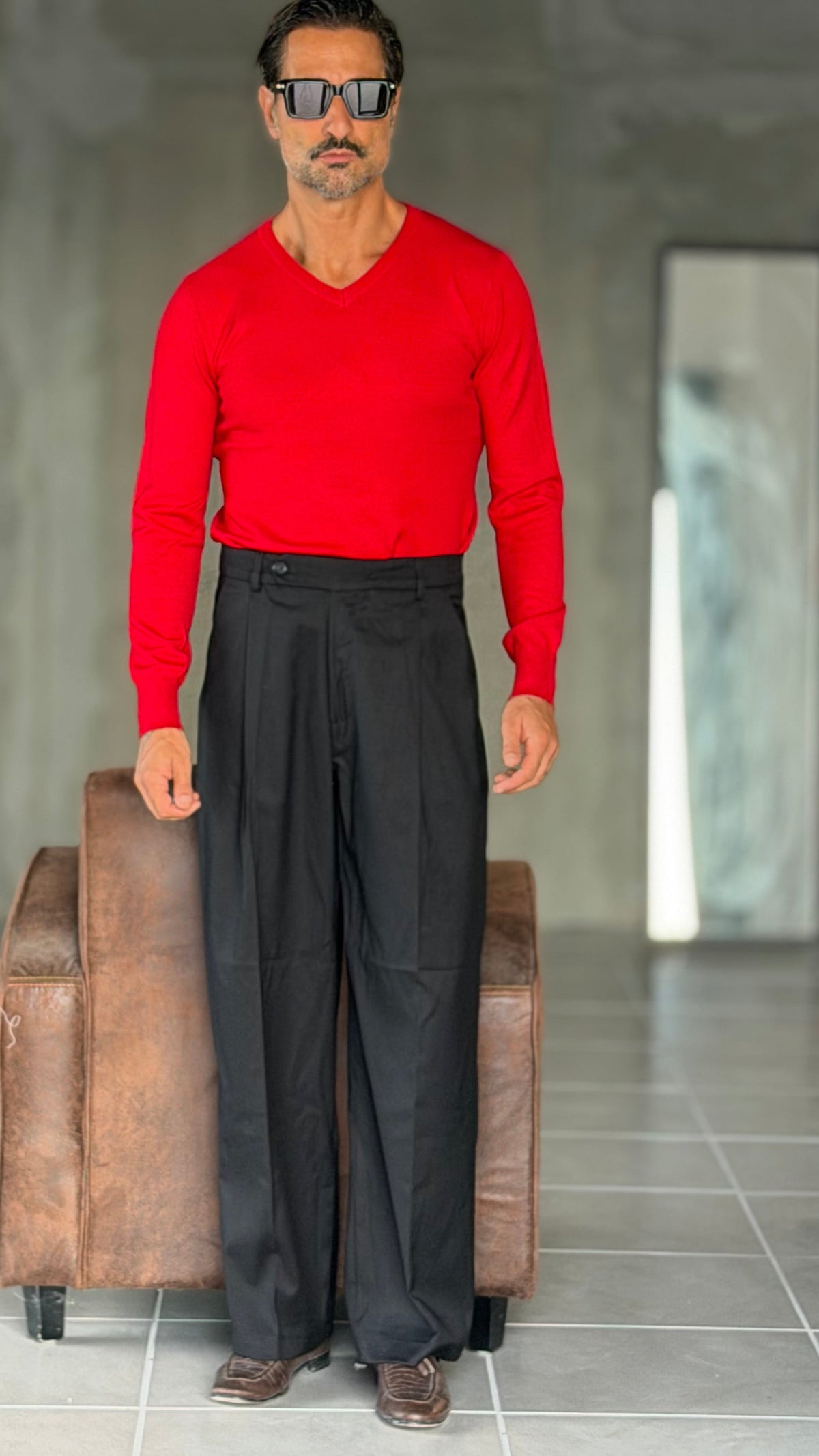 PANTALONE  NERO  PINCES VISCOSA  FONDO AMPIO  EFFETTO FLANELLA BATTUTA