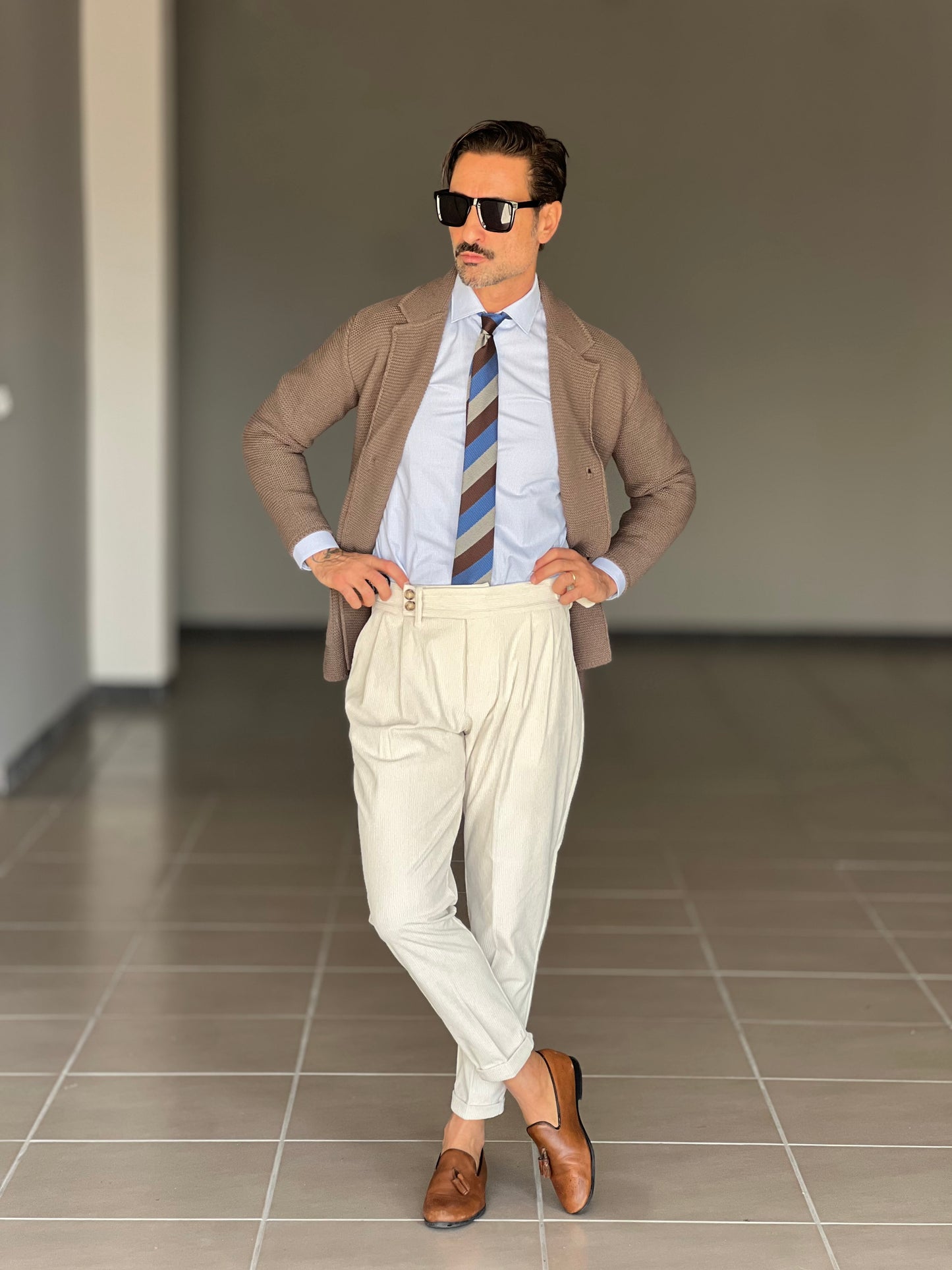 BLACK CHAIN ​​VISCOSE TROUSERS