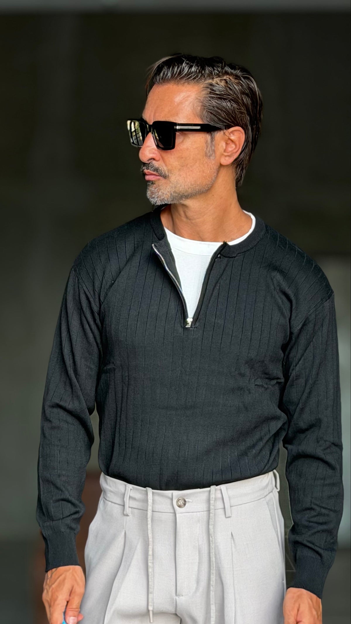 MAGLIA SERAFINO   BASE NERA  INSERTO T SHIRT BIANCA