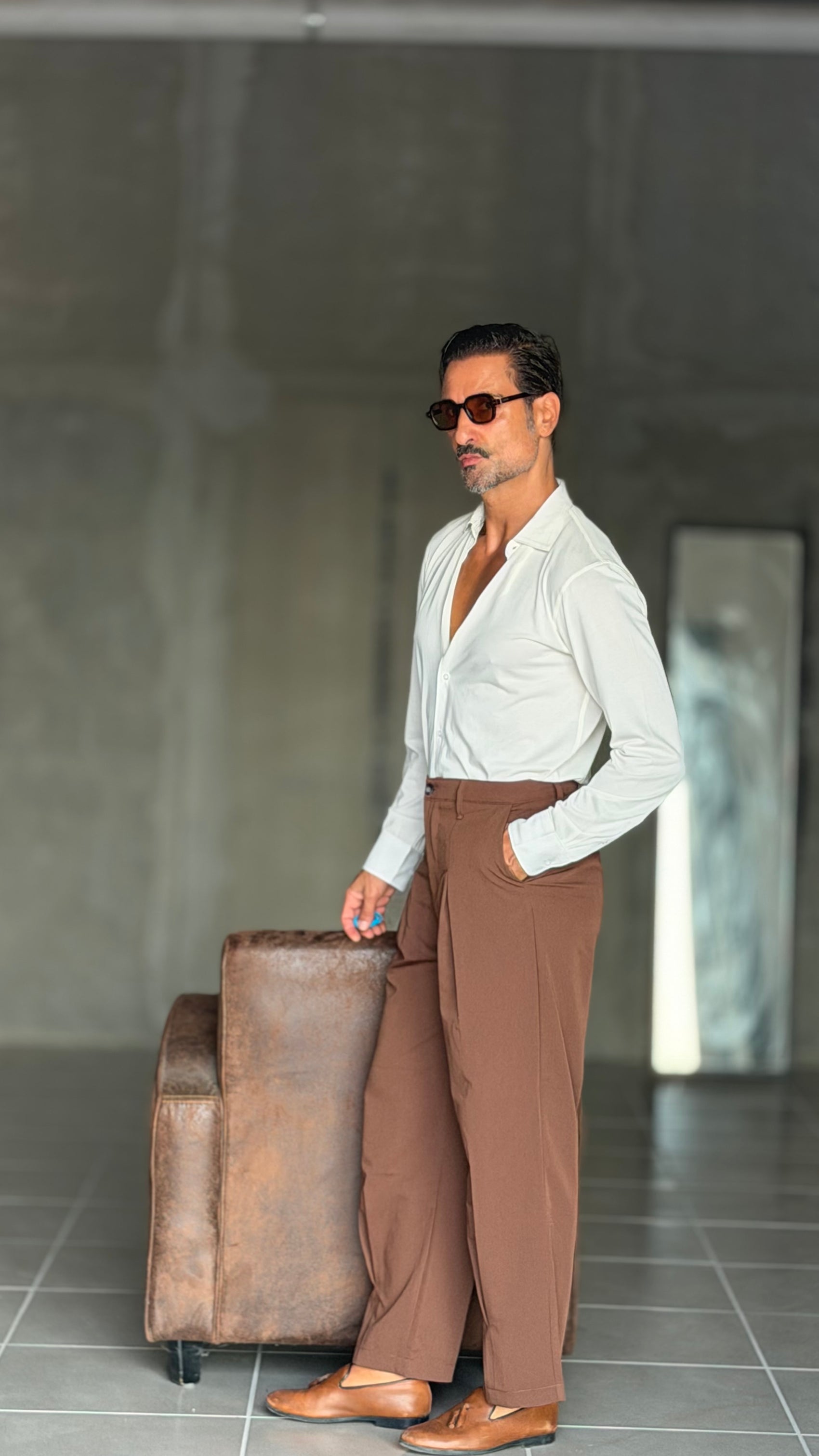 PANTALONE MORO  DOPPIAPINCES IN FONDO