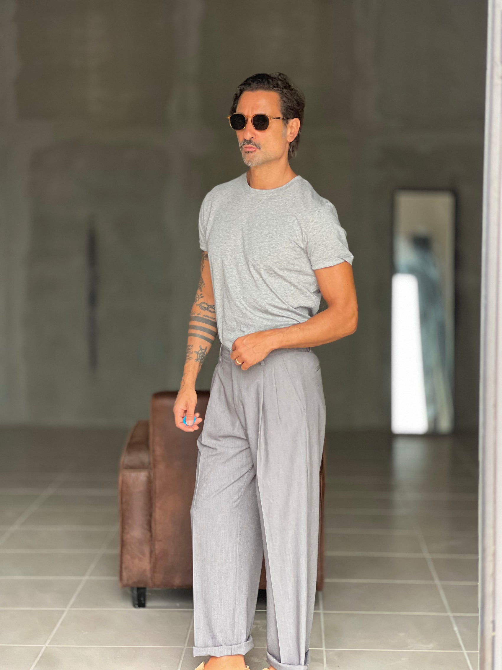 WHITE VISCOSE TROUSERS WITH REGULAR BOTTOM