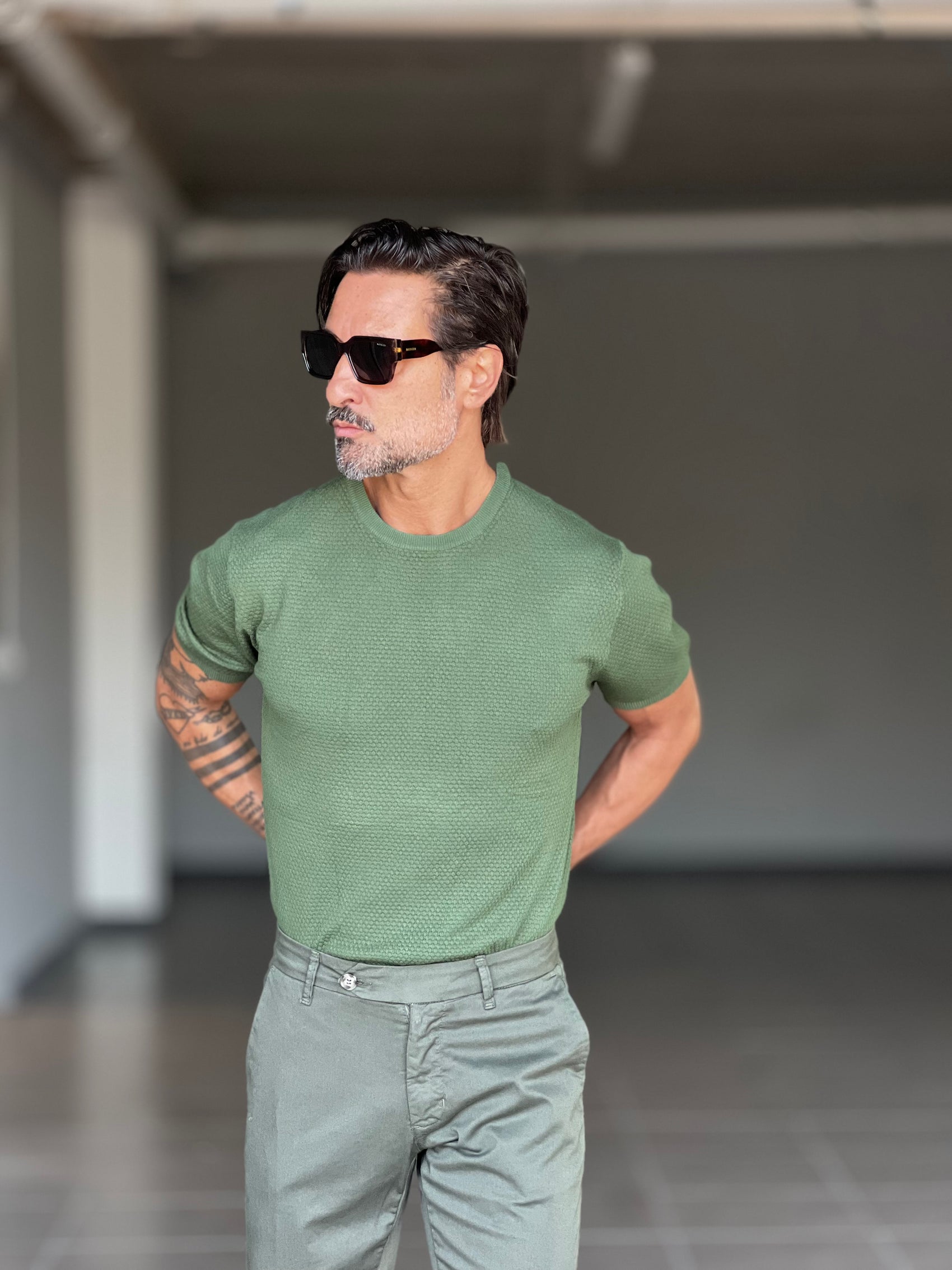 WHITE VISCOSE TROUSERS WITH REGULAR BOTTOM