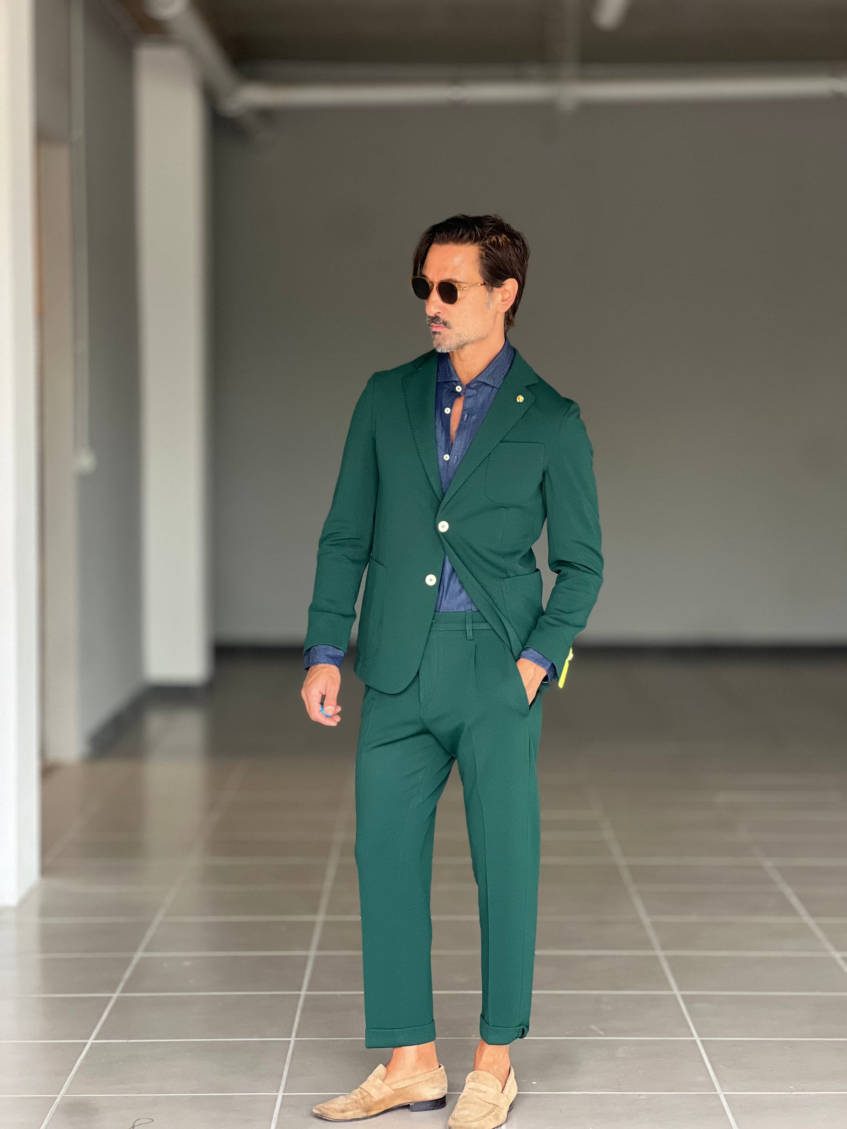 *ABITO VERDE MONOPETTO OPERATO PANTALONE MEZZAMOLLA 00200