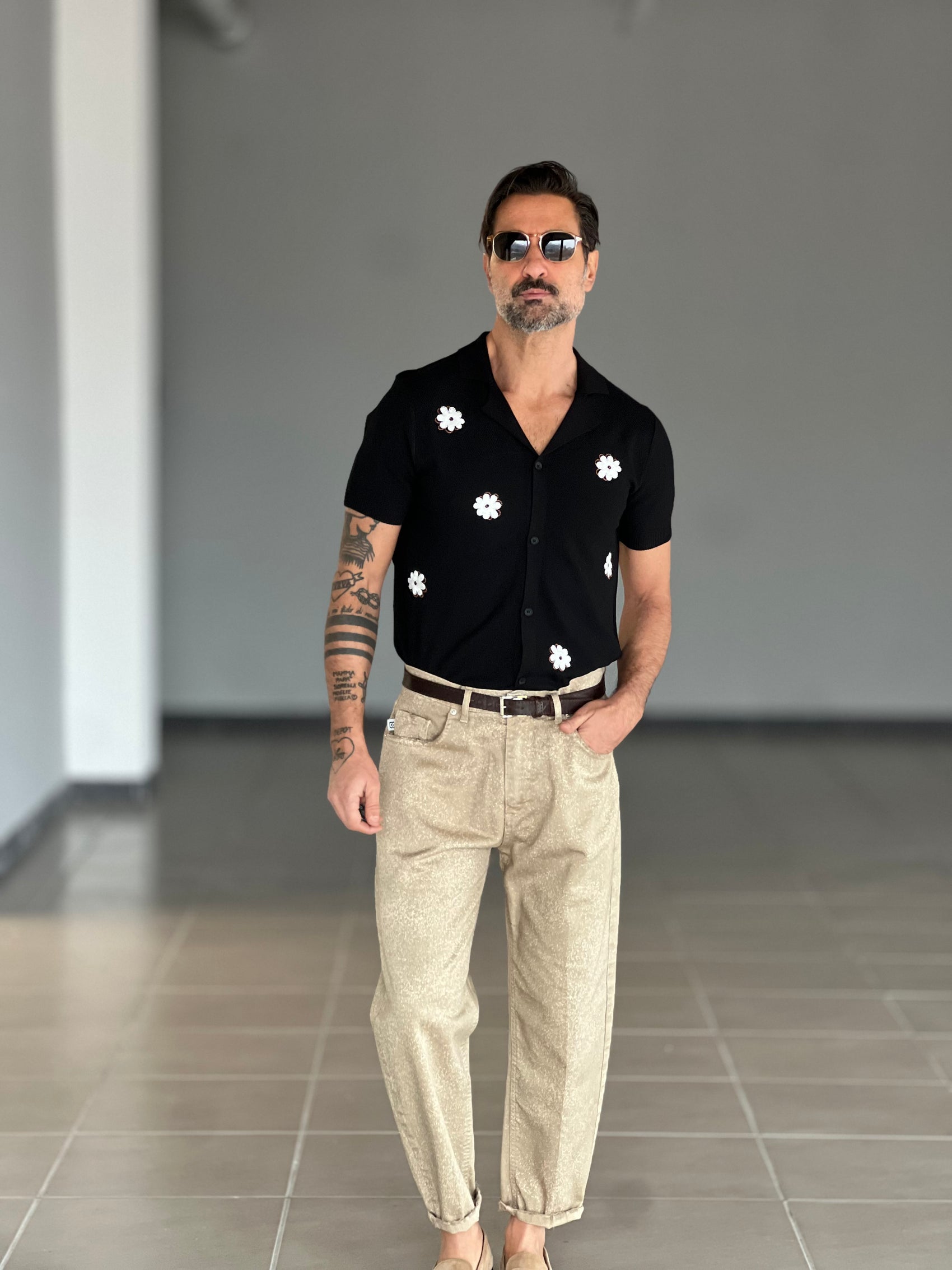 POLO  CAMICIA NERA  RICAMO FIORE