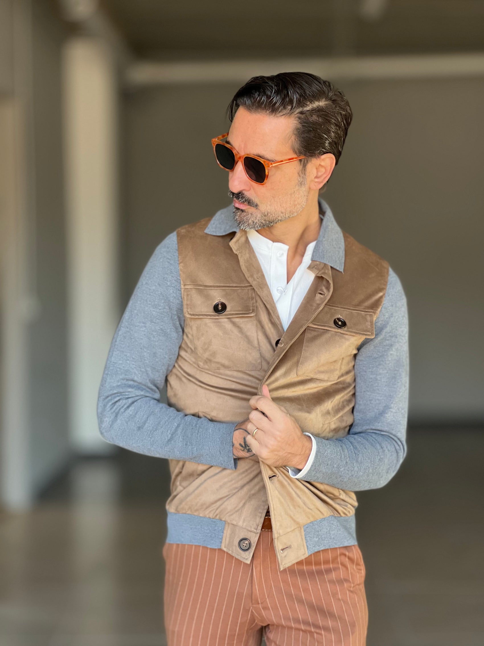 COLLEGE CAMMELLO E GRIGIO  ECORENNA MANICA A CONTRASTO COLLO CAMICIA 006