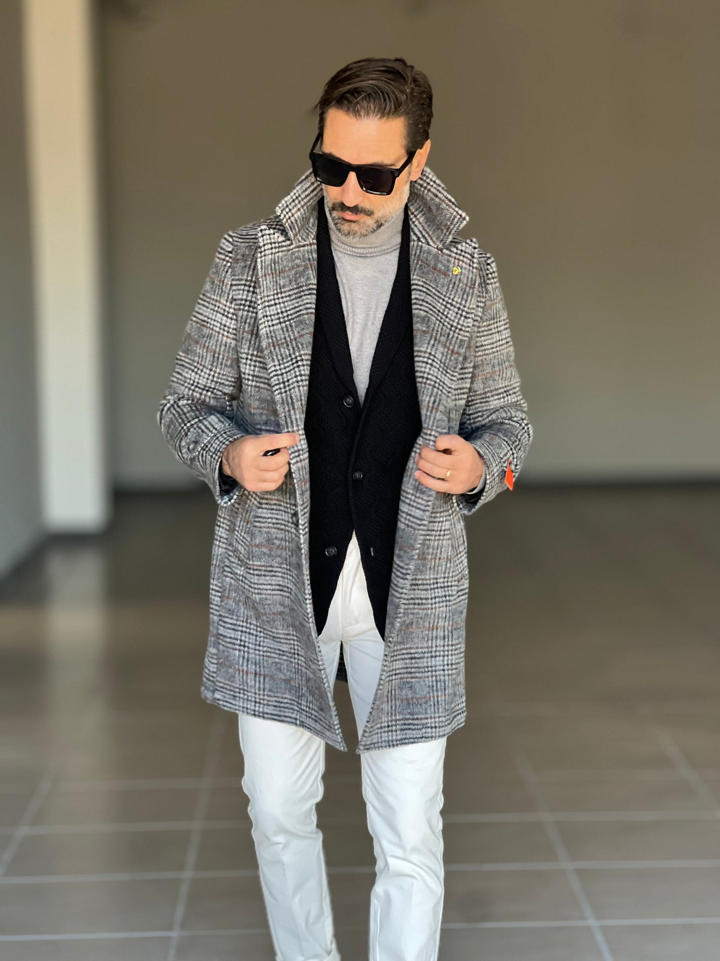 CAPPOTTO  TARTAN GRIGIO E MORO   DOPPIOPETTO