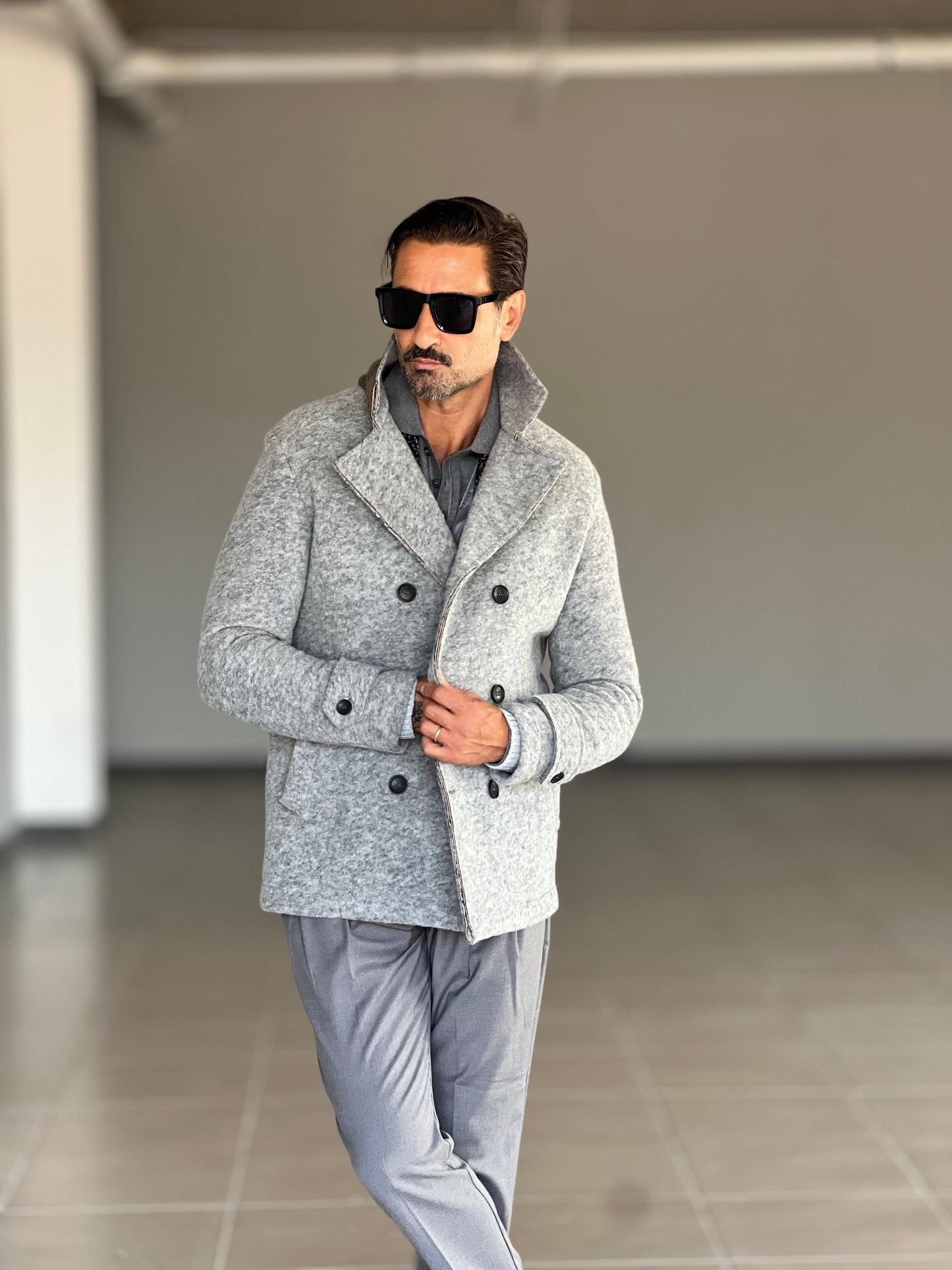 CAPPOTTINO GRIGIO LAVORAZIONE ALPACA TESSUTO LANA E MISTI KOON