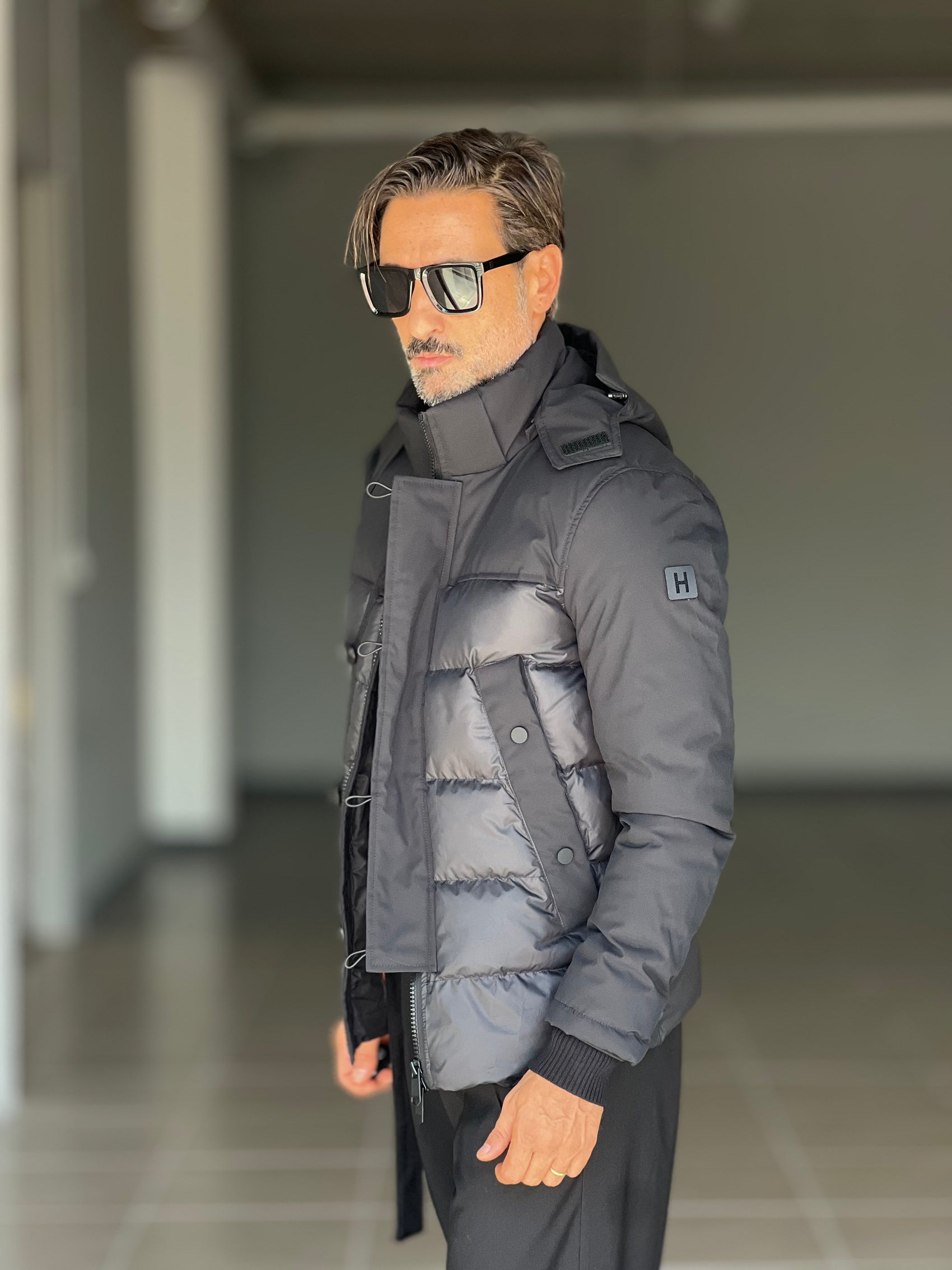 PIUMINO NERO TECNCO E TESSUTO DOPPIO CURSORE HAPPER