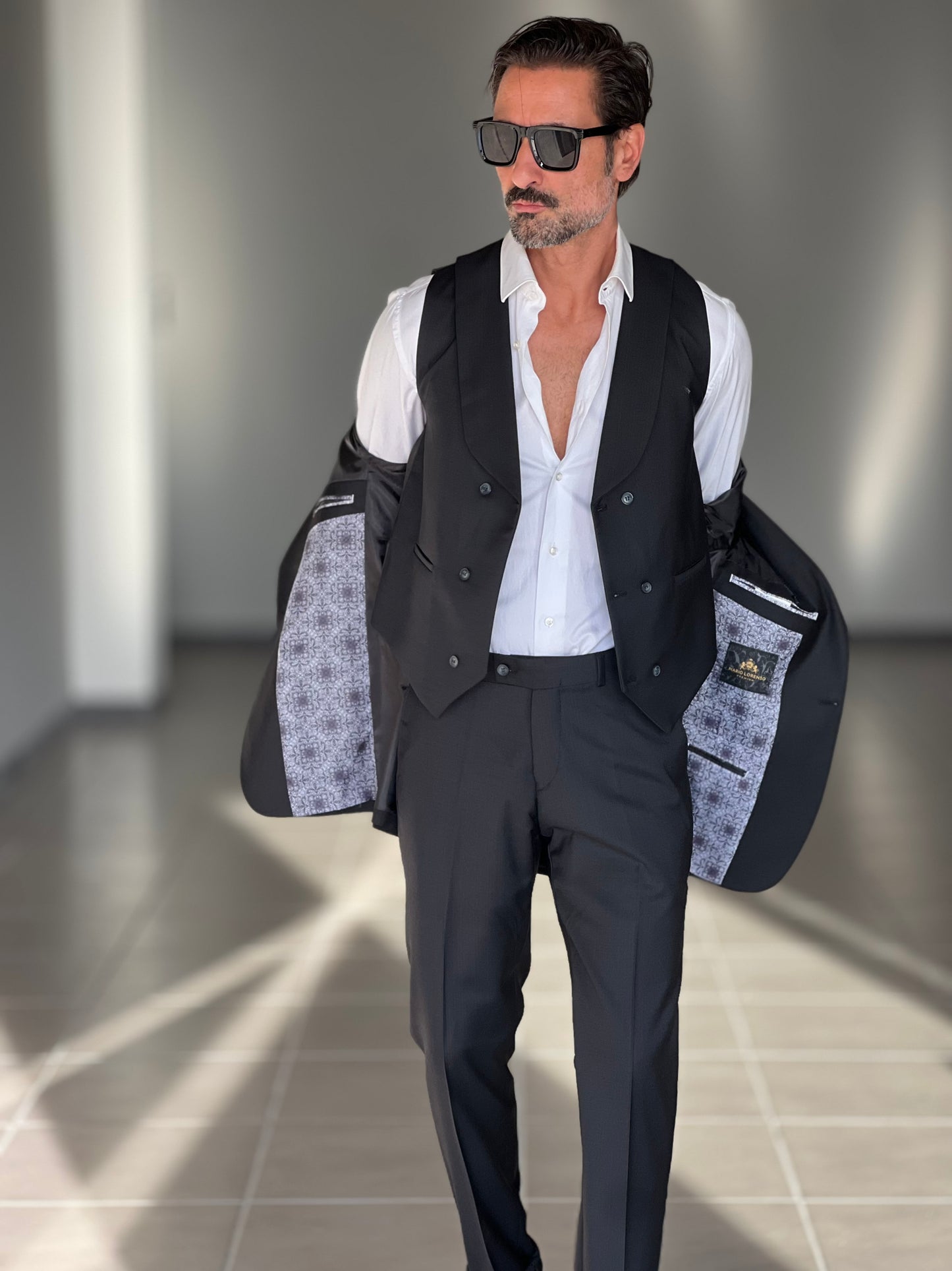 ABITO LANA E MISTI NERO 3 PEZZI GILET