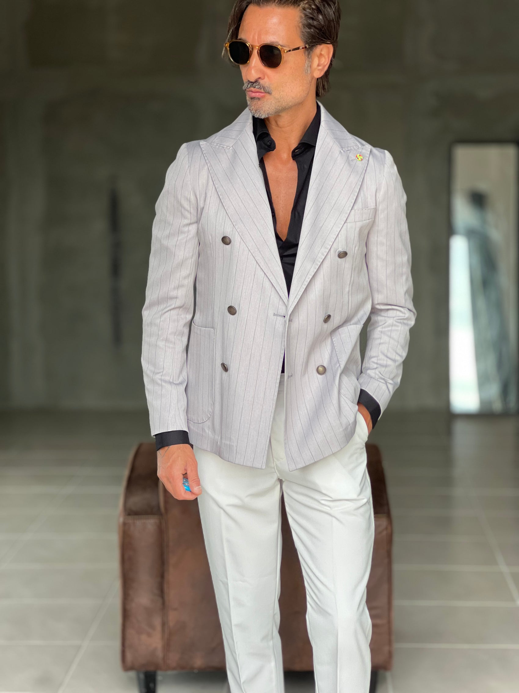 GIACCA GRIGIO CHIARO  GESSATA DOPPIOPETTO BOTTONE BRUNITO 92