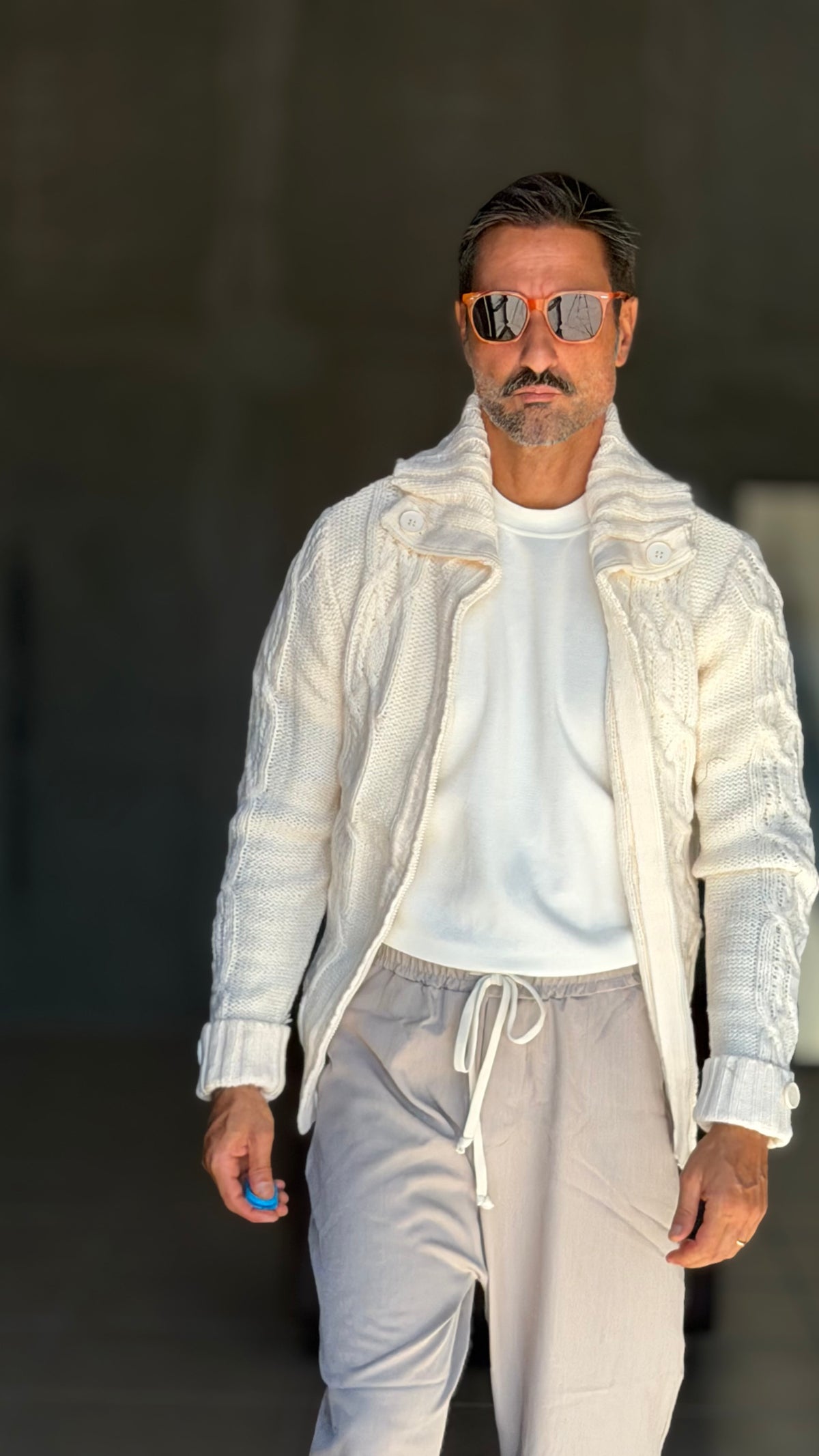 WHITE VISCOSE TROUSERS WITH REGULAR BOTTOM