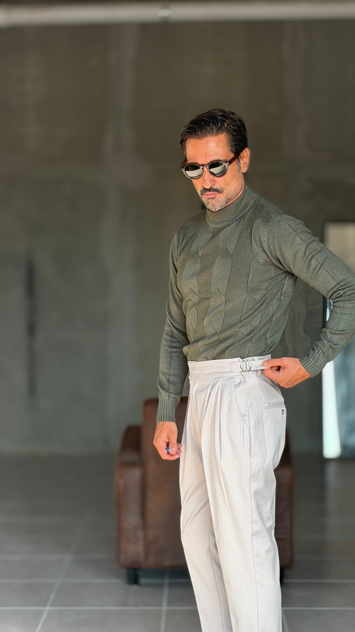 PANTALONE SABBIA VITA ALTA PINCES VISCOSA  EFFETTO FLANELLA BATTUTA