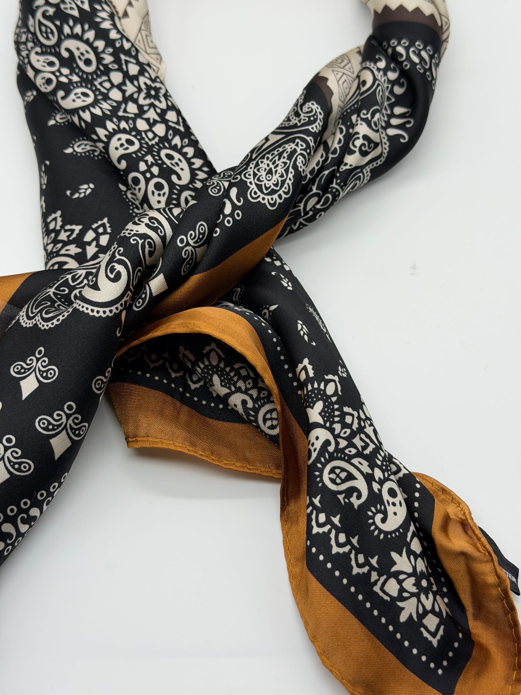 TAORMINA SCARF