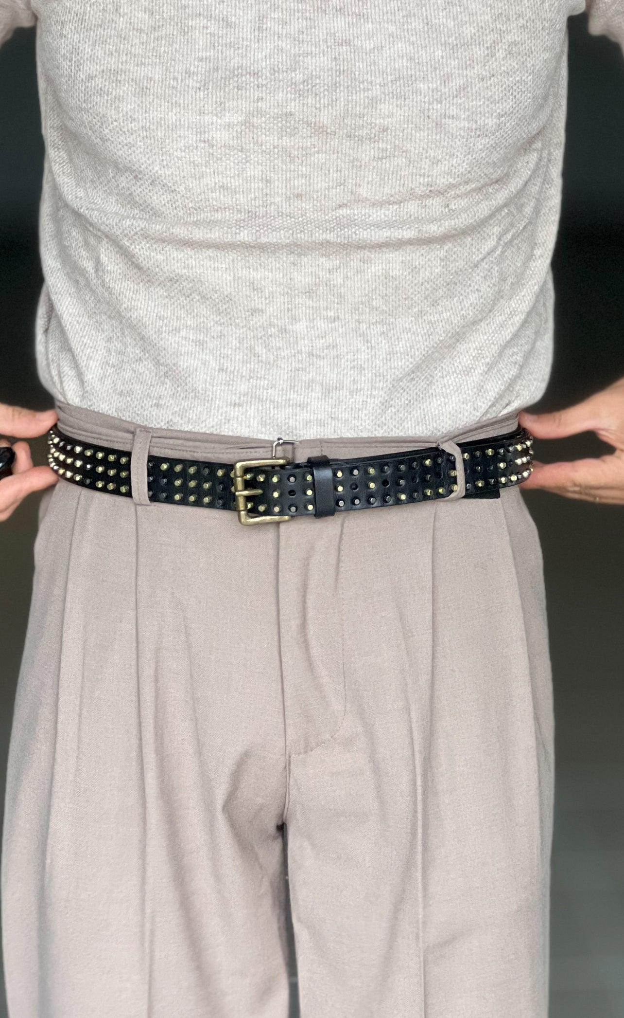 CINTURA  PELLE NERA APPLICAZIONI METALLO