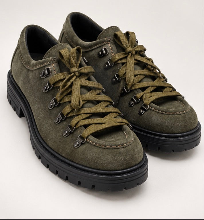 STRINGATA VERDE CAMOSCIO INGEGNERE GANCI FONDO ROCCIATORE