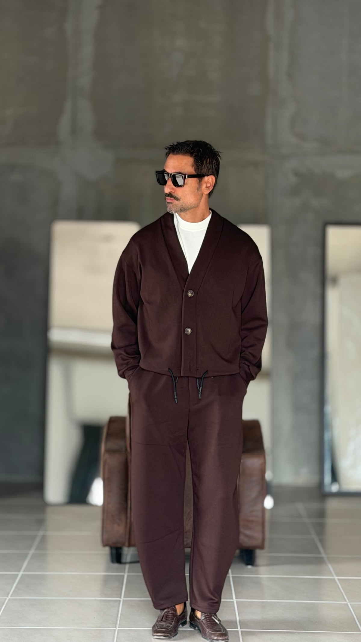 WHITE VISCOSE TROUSERS WITH REGULAR BOTTOM