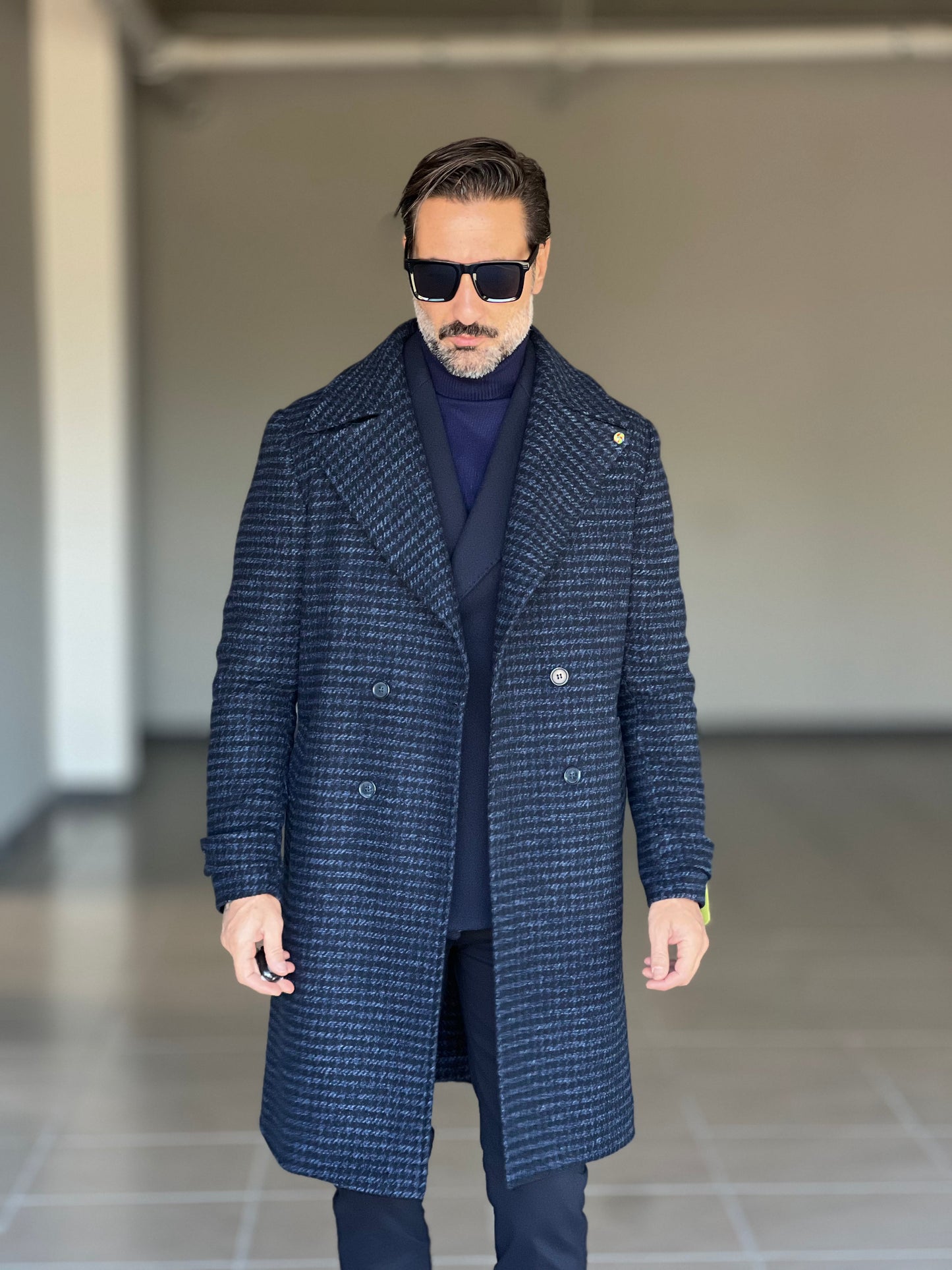 CAPPOTTO  NERO  E BLU DOPPIOPETTO PIE DE POULE